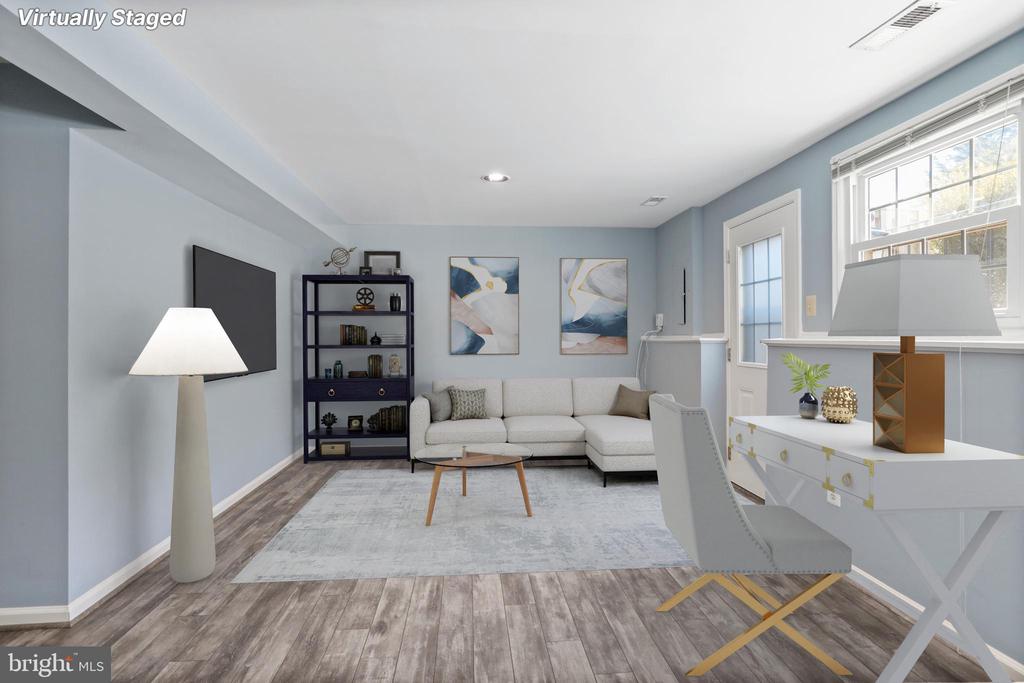 Sterling, Virginia, 20164, United States, 2 Bedrooms Bedrooms, ,3 BathroomsBathrooms,Residential,For Sale,2015095