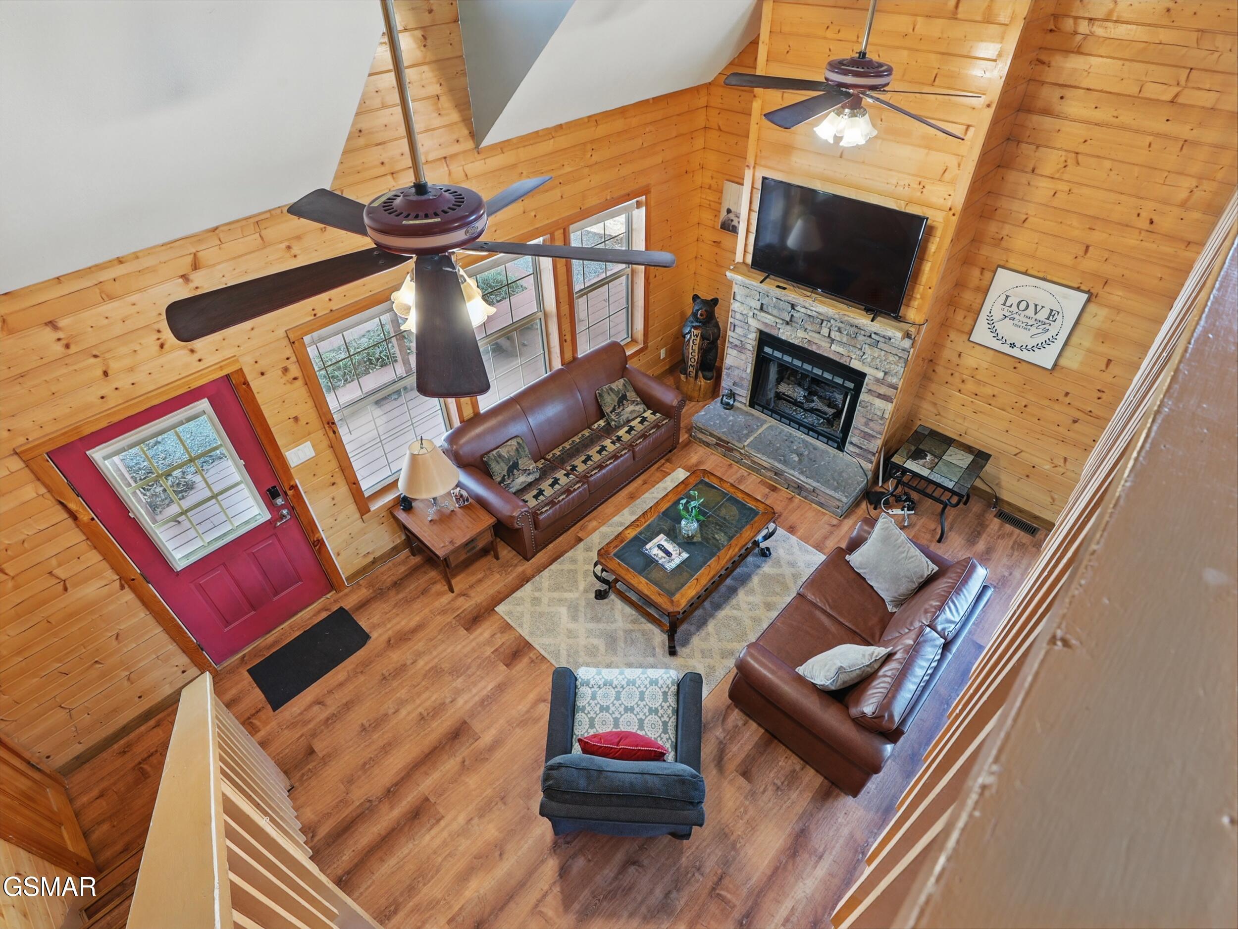 Sevierville, Tennessee, 37862, United States, 4 Bedrooms Bedrooms, ,4 BathroomsBathrooms,Residential,For Sale,1928757
