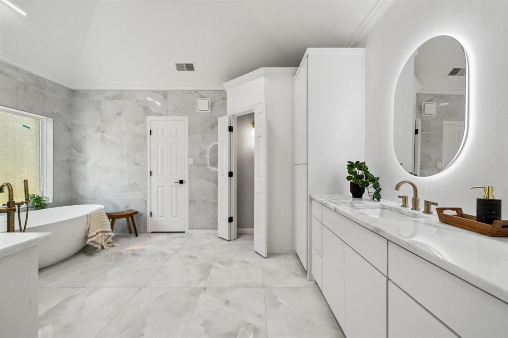 Dallas, Texas, 75287, United States, 5 Bedrooms Bedrooms, ,5 BathroomsBathrooms,Residential,For Sale,2003139