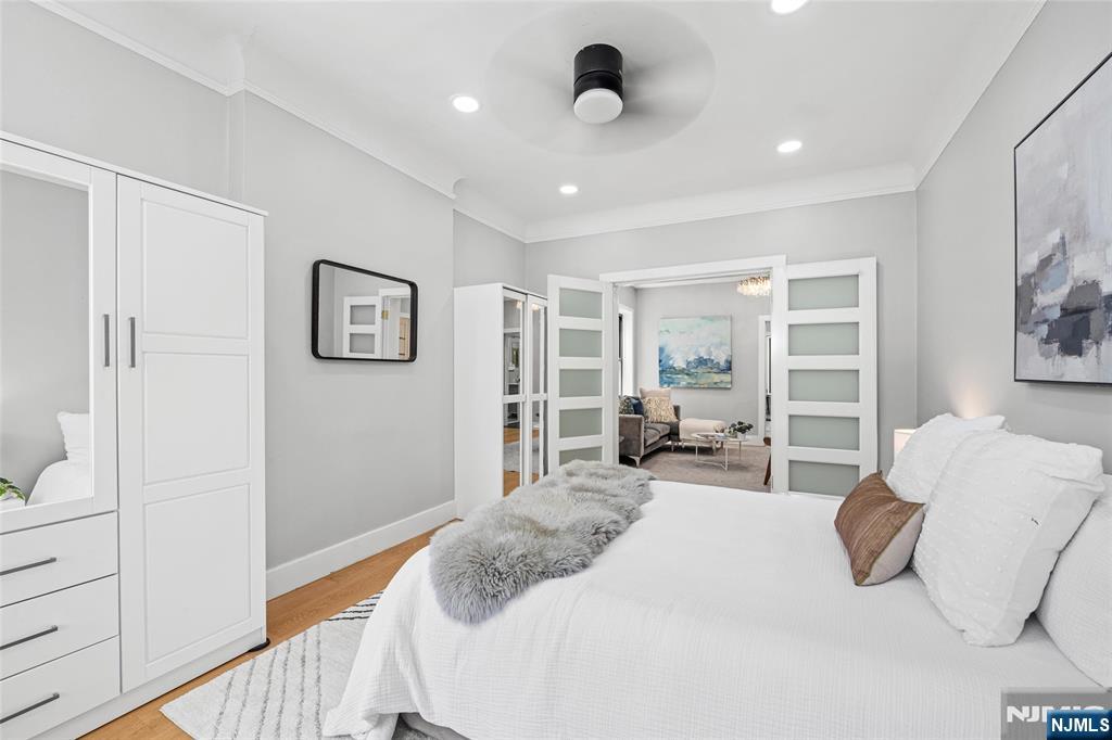 Jersey City, New Jersey, 07306, United States, 9 Bedrooms Bedrooms, ,6 BathroomsBathrooms,Residential,For Sale,1926264