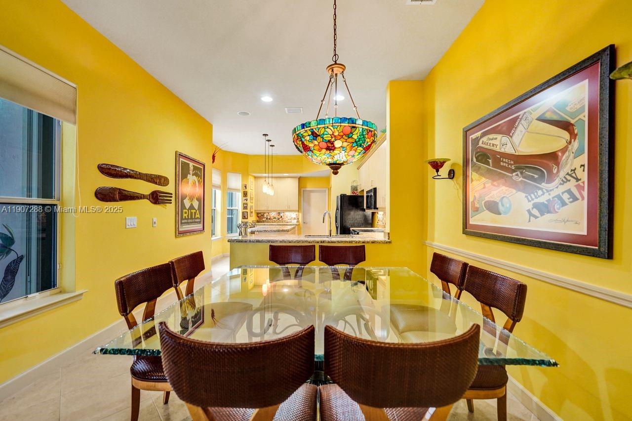 Hollywood, Florida, 33019, United States, 3 Bedrooms Bedrooms, ,3 BathroomsBathrooms,Residential,For Sale,1989592