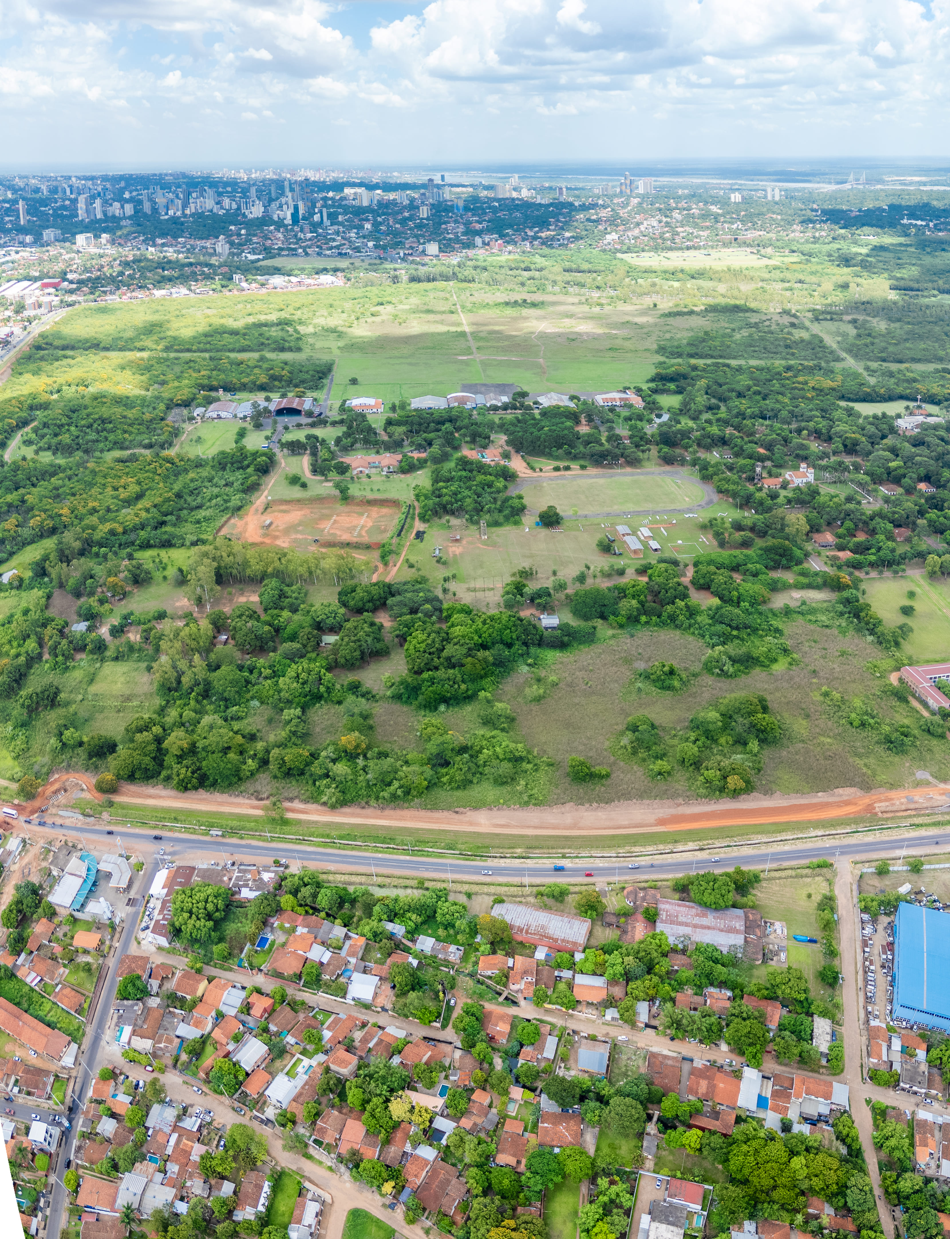  Development Land on General Aquino Avenue, Luque - 物件實景