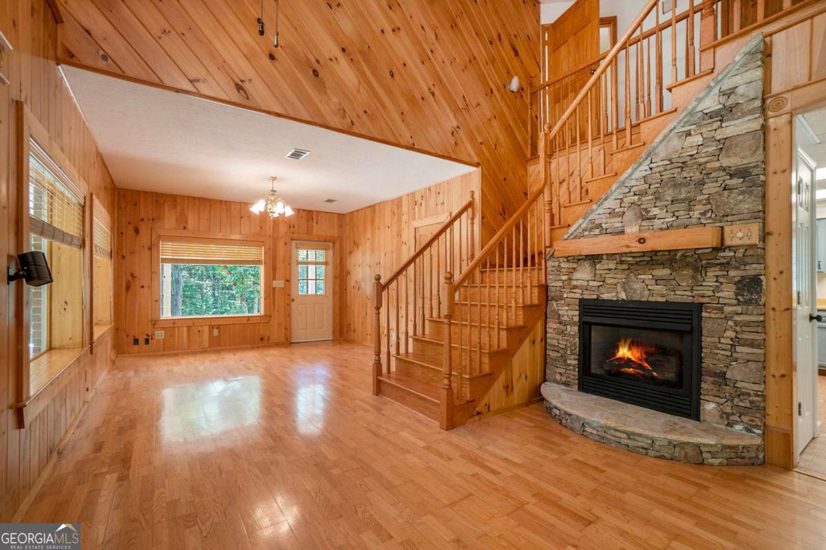 Blairsville, Georgia, 30512, United States, 4 Bedrooms Bedrooms, ,3 BathroomsBathrooms,Residential,For Sale,1859047