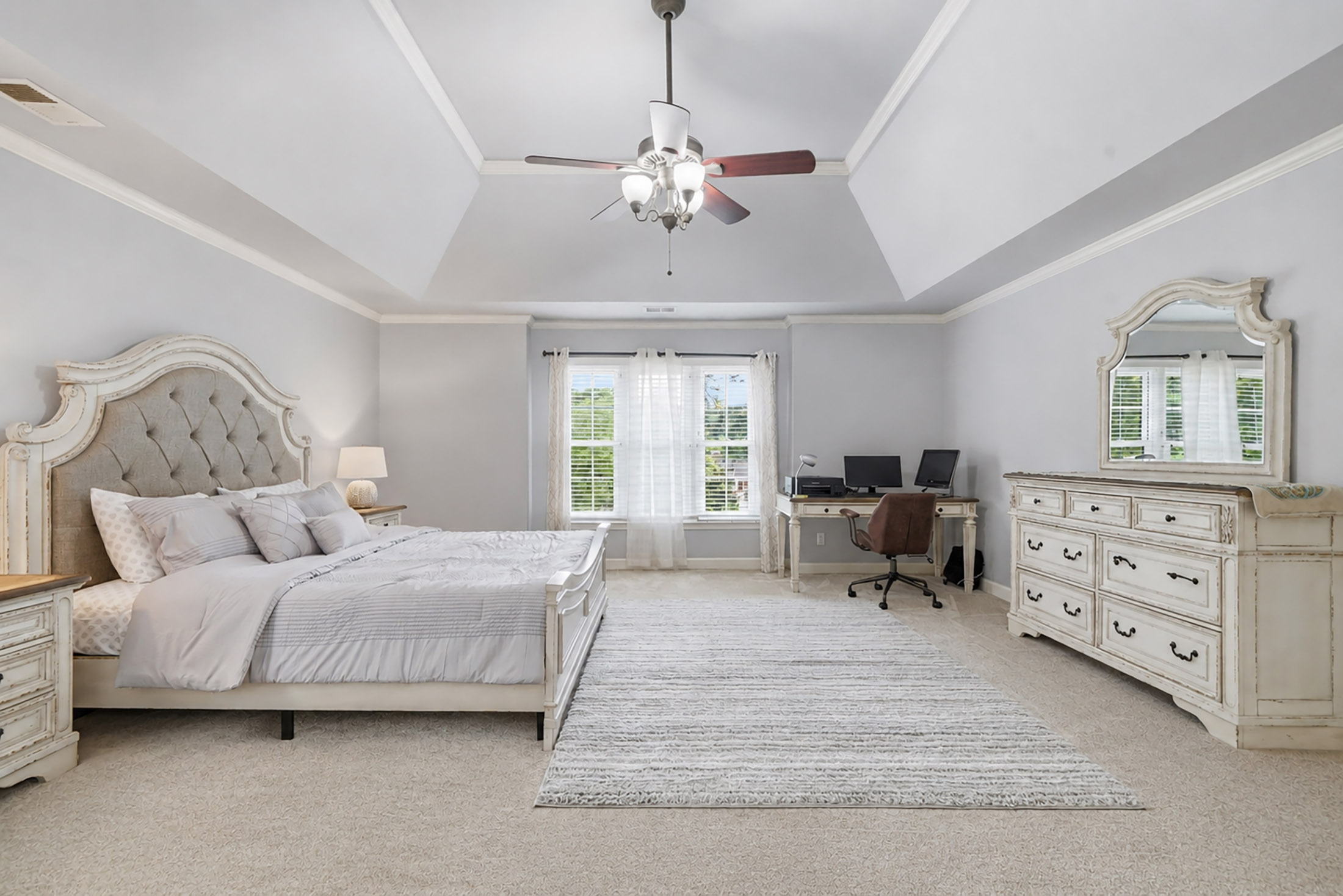  This Glastonberry Home Is Ready to Welcome Its Next Chapter - 物件實景