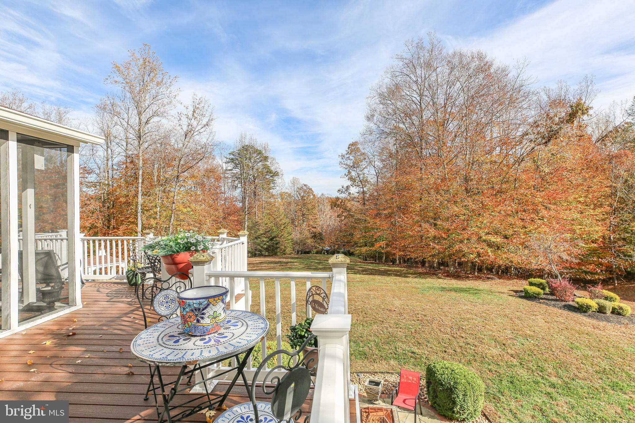 Woodbridge, Virginia, 22192, United States, 5 Bedrooms Bedrooms, ,5 BathroomsBathrooms,Residential,For Sale,1987362