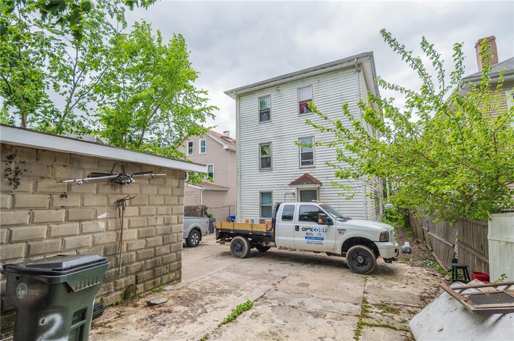 Providence, Rhode Island, 02907, United States, 9 Bedrooms Bedrooms, ,3 BathroomsBathrooms,Residential,For Sale,1931213