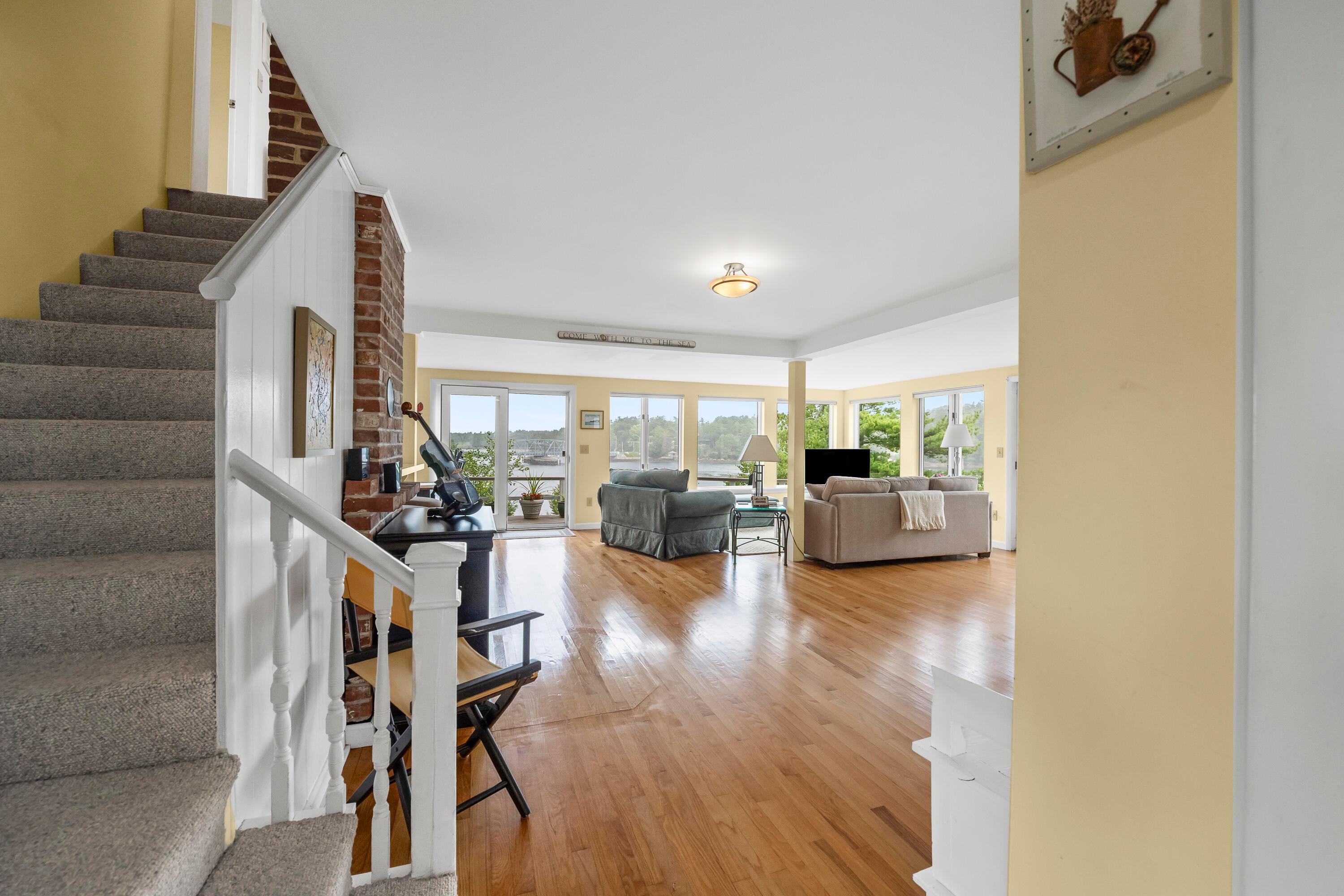  32 Nickerson Road - 物件實景