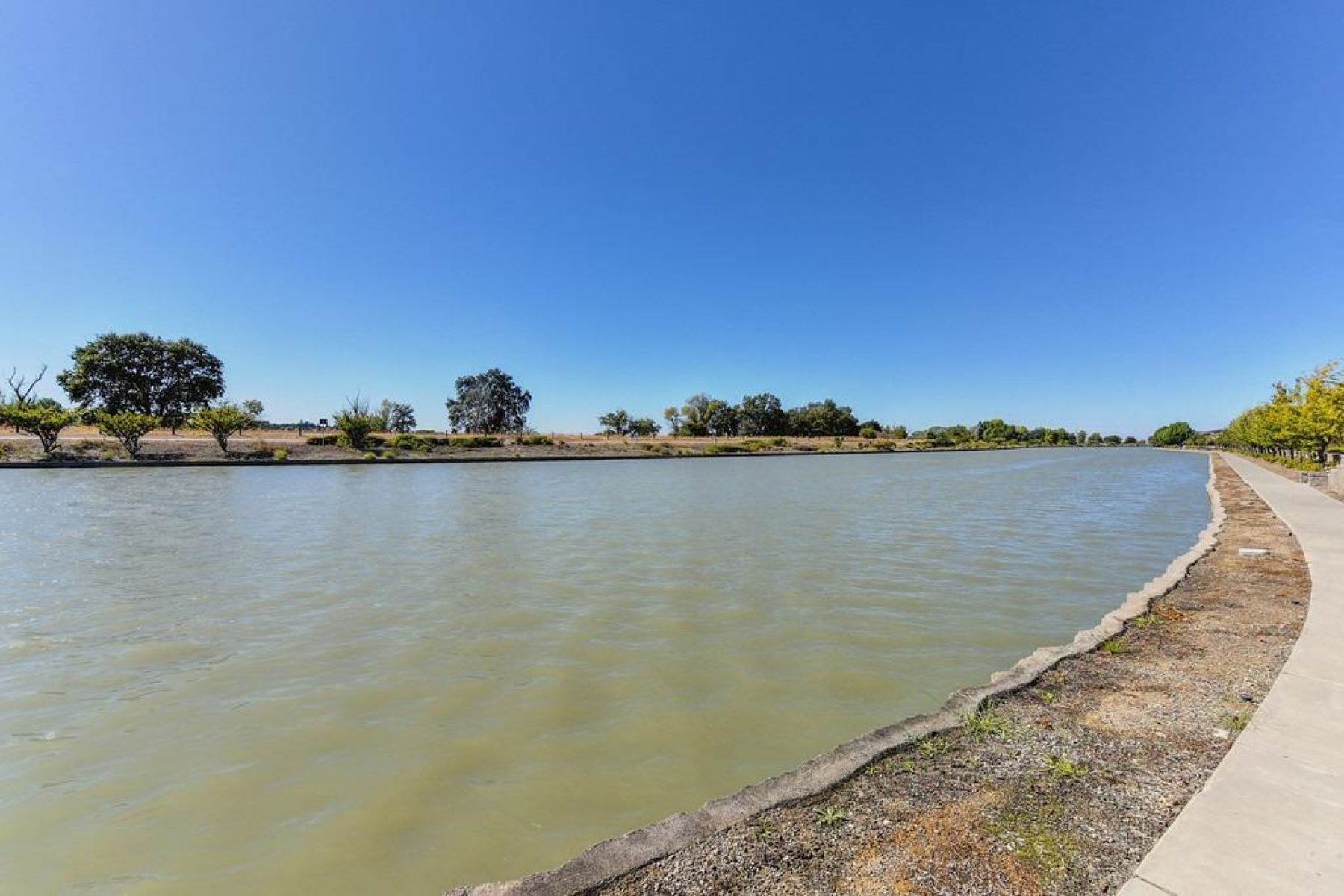  3911 Don River Lane, Sacramento, CA 95834 - 物件實景