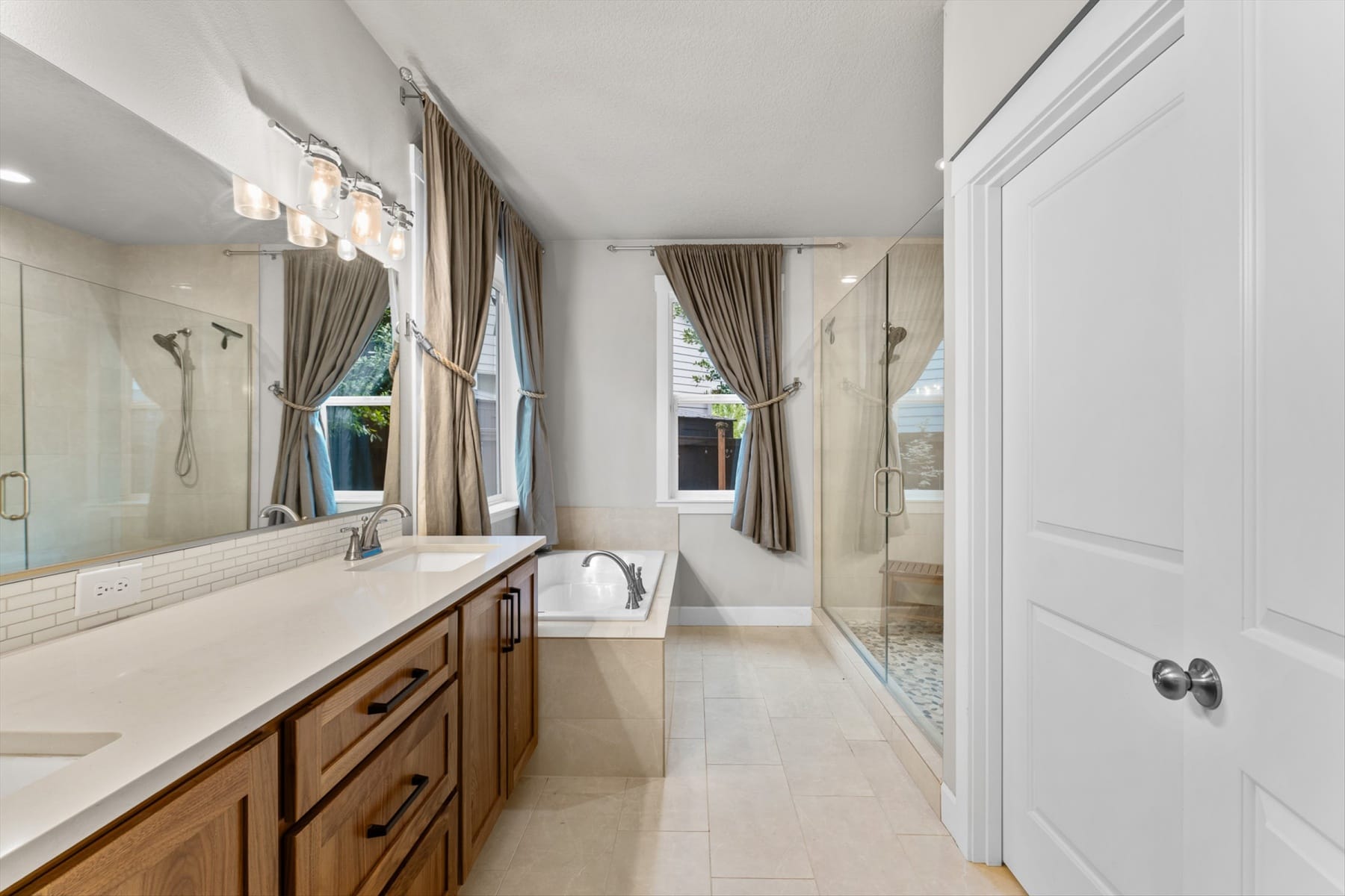  6220 NW BERNIE DR Vancouver, WA 98663 - 物件實景