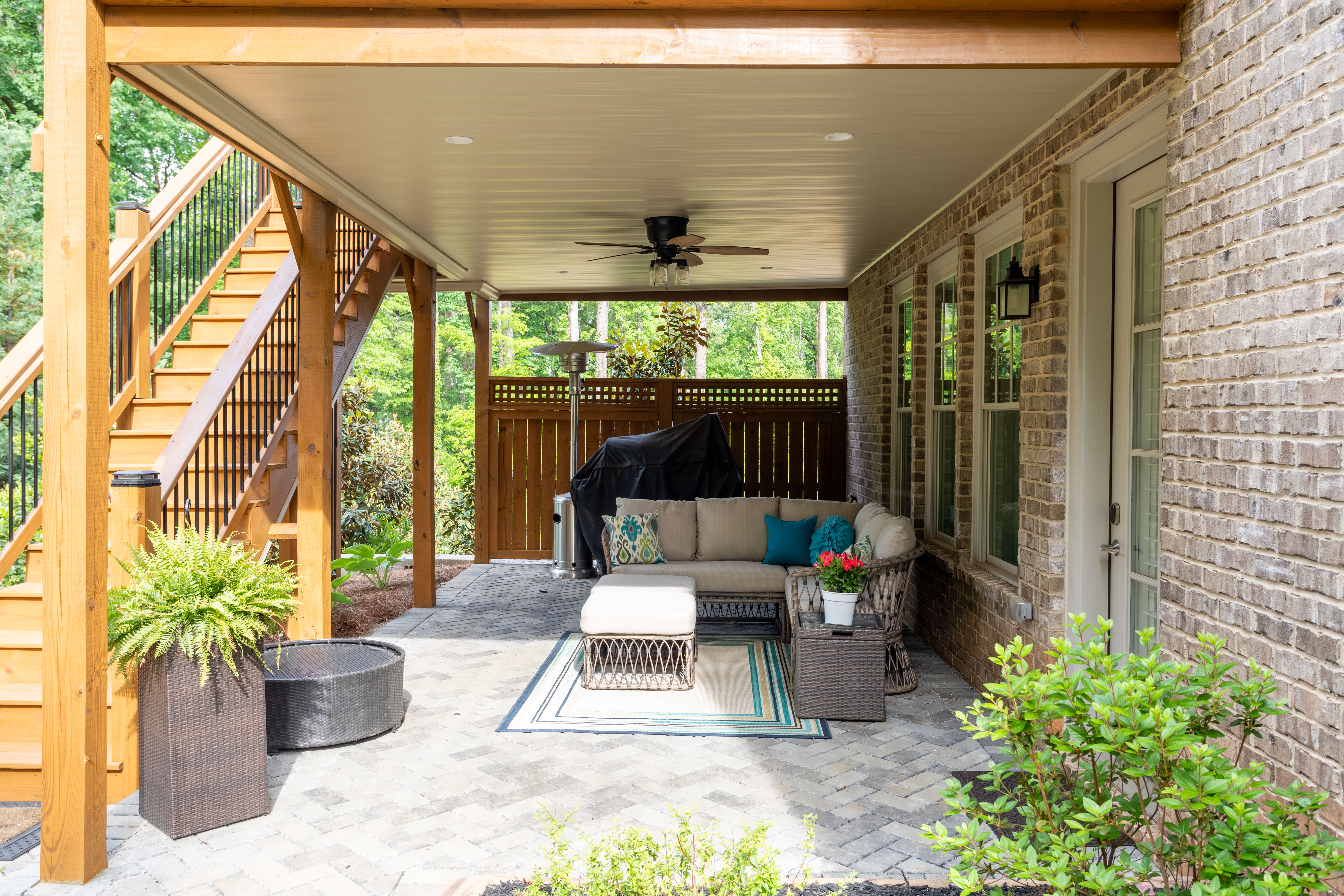  Timeless Architecture and Inviting Outdoor Spaces - 物件實景
