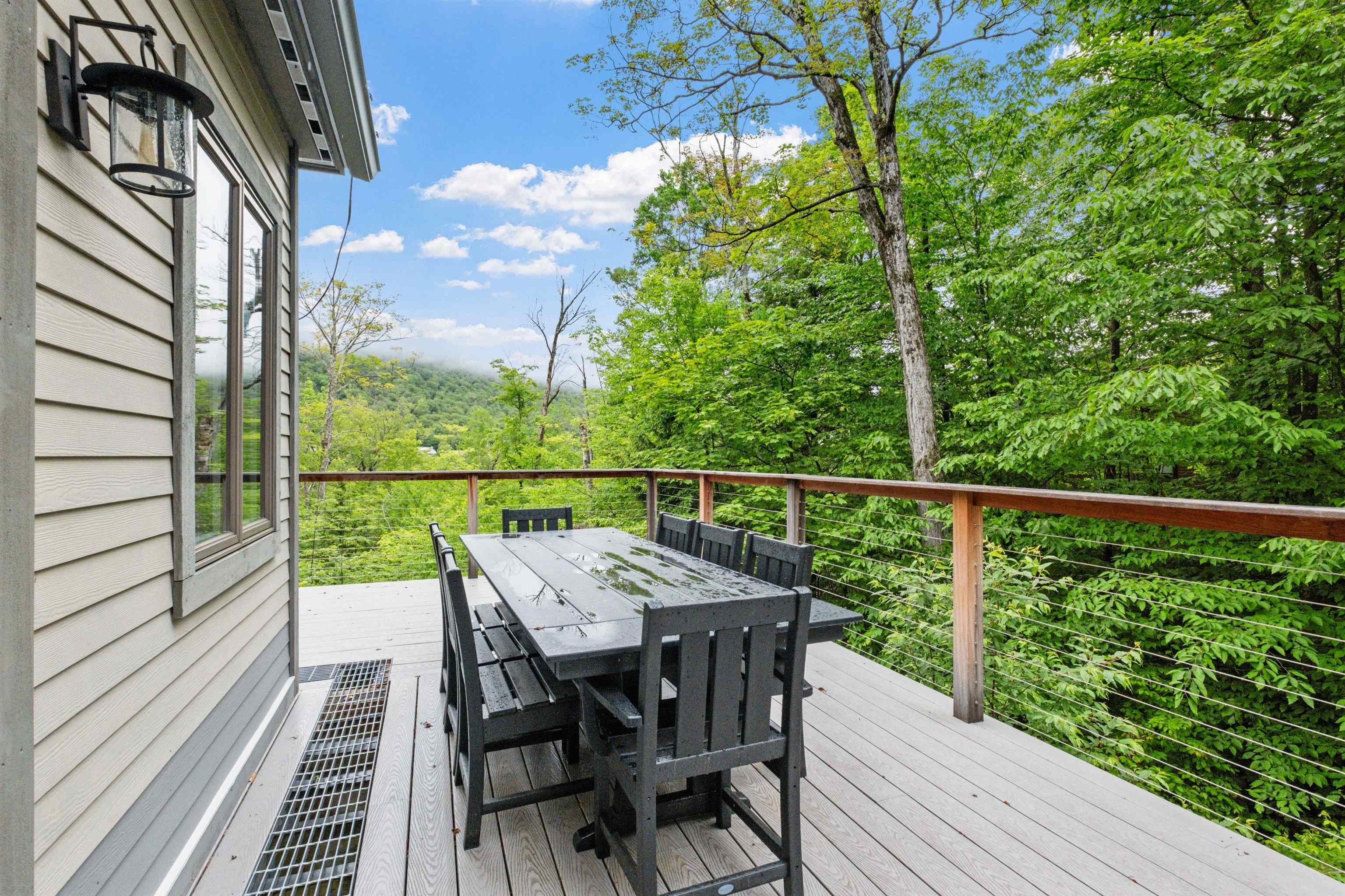 Lincoln, New Hampshire, 03251, United States, 4 Bedrooms Bedrooms, ,4 BathroomsBathrooms,Residential,For Sale,1803073