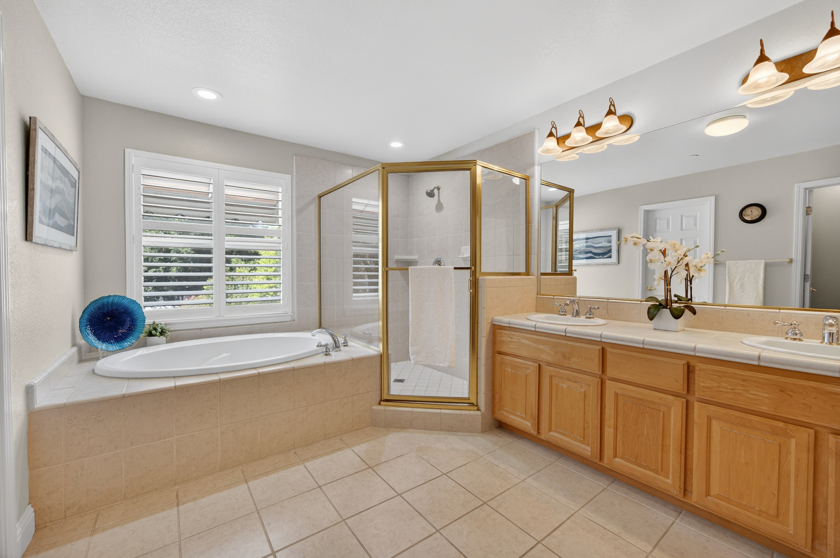  5500 Tierra Gardens Lane, Carmichael, CA 95608 - 物件實景