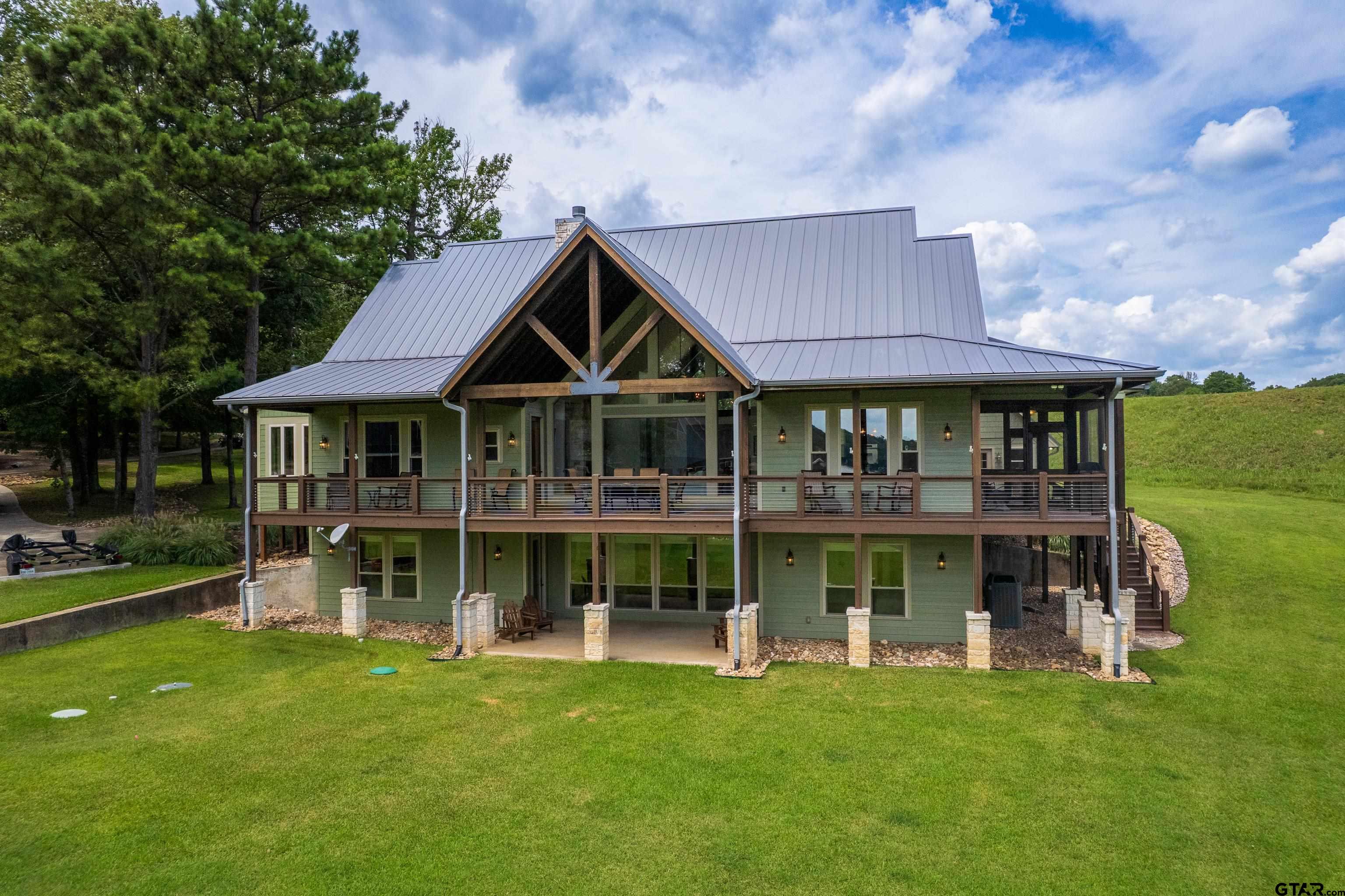 Scroggins, Texas, 75480, United States, 4 Bedrooms Bedrooms, ,5 BathroomsBathrooms,Residential,For Sale,1981840