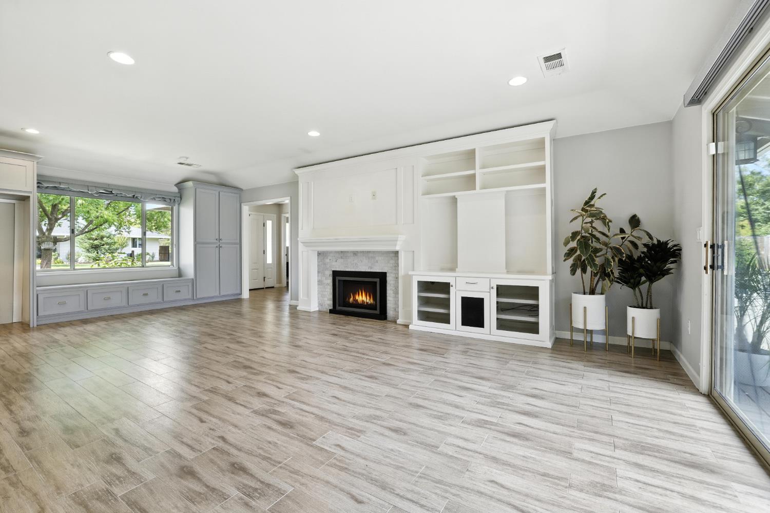 Sacramento, California, 95864, United States, 4 Bedrooms Bedrooms, ,2 BathroomsBathrooms,Residential,For Sale,1903750