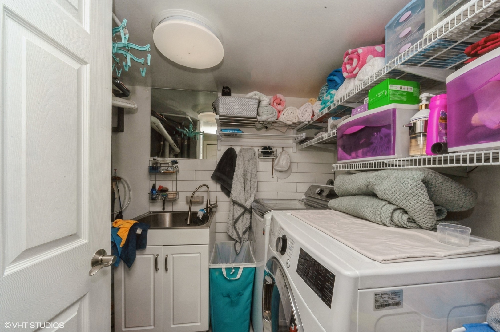 Vernon Hills, Illinois, 60061, United States, 3 Bedrooms Bedrooms, ,3 BathroomsBathrooms,Residential,For Sale,1885308