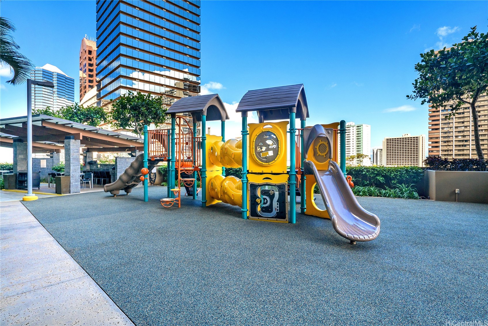 Honolulu, Hawaii, 96813, United States, 1 Bedroom Bedrooms, ,1 BathroomBathrooms,Residential,For Sale,1828131