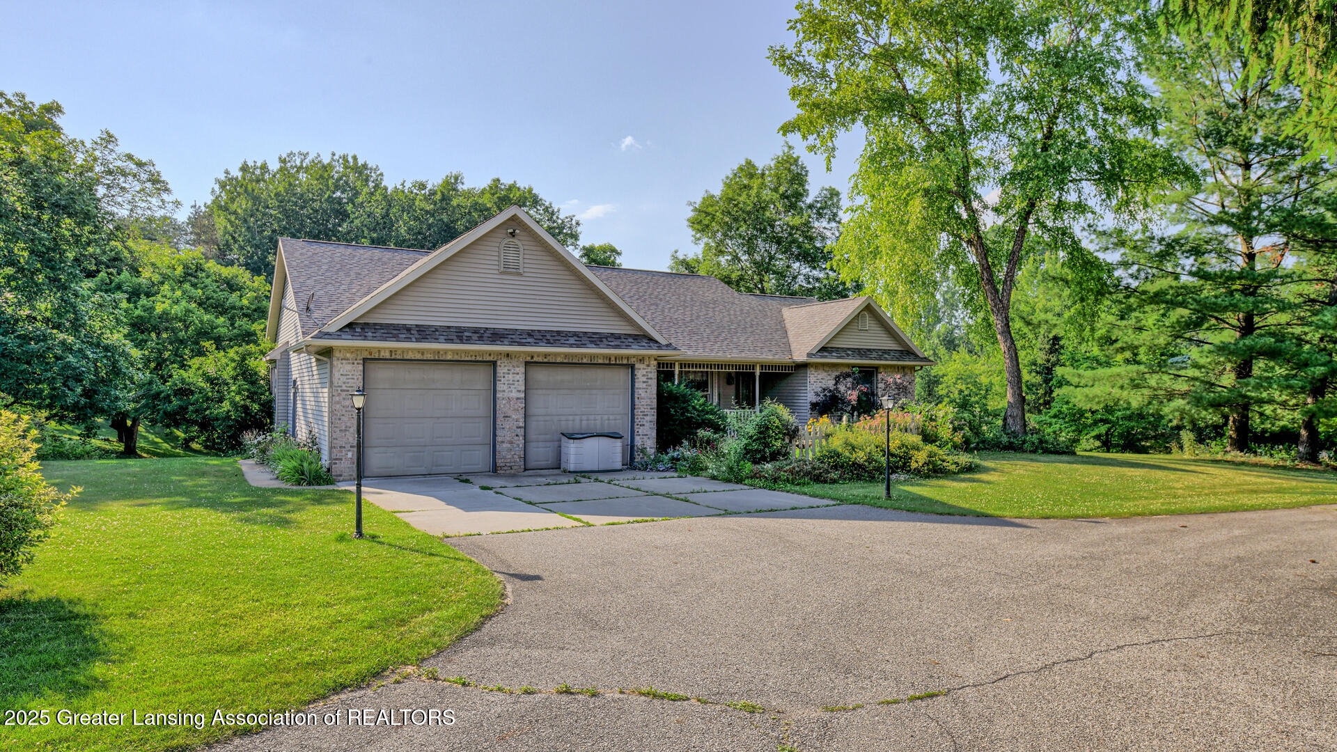 Portland, Michigan, 48875, United States, 5 Bedrooms Bedrooms, ,4 BathroomsBathrooms,Residential,For Sale,2001536