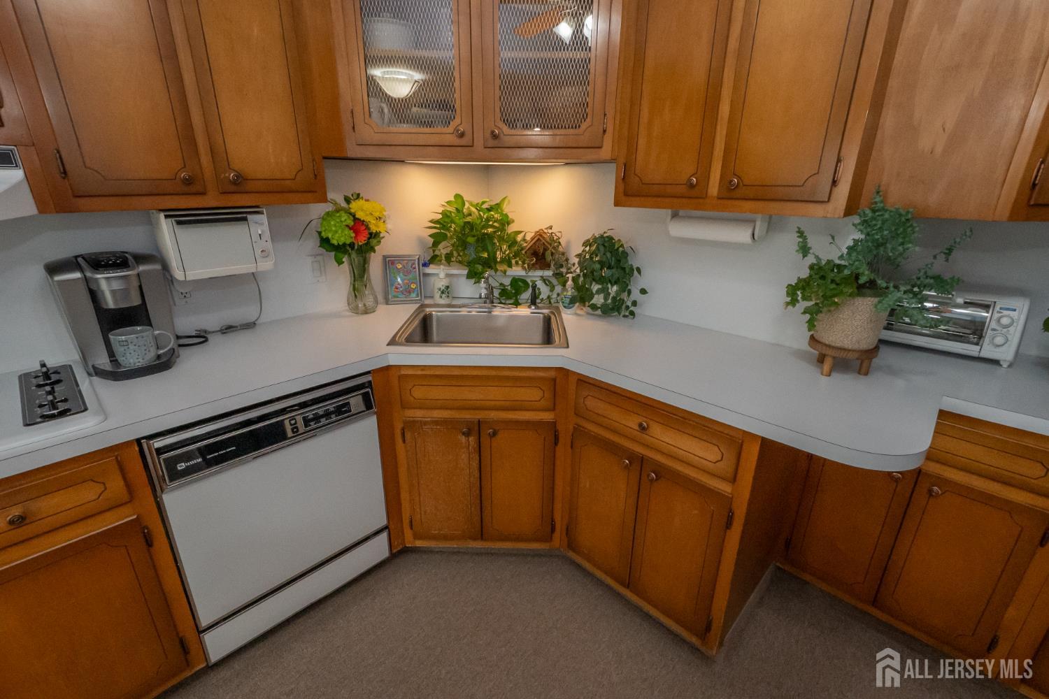 Milltown, New Jersey, 08850, United States, 4 Bedrooms Bedrooms, ,2 BathroomsBathrooms,Residential,For Sale,1885841