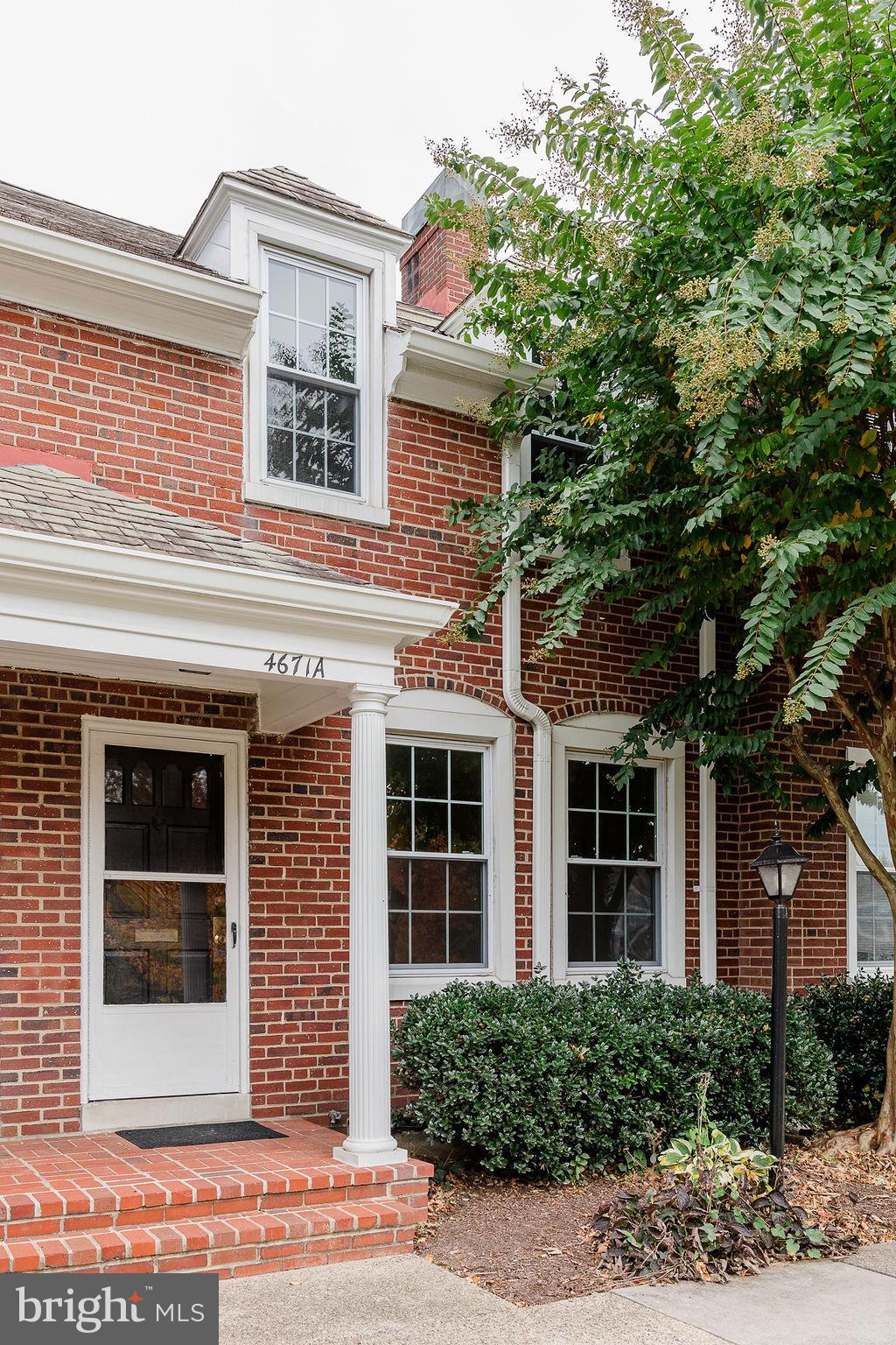 Arlington, Virginia, 22206, United States, 2 Bedrooms Bedrooms, ,2 BathroomsBathrooms,Residential,For Sale,1976928