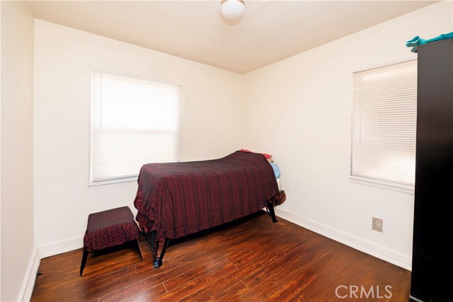 Los Angeles, California, 90018, United States, 8 Bedrooms Bedrooms, ,Residential,For Sale,1878882