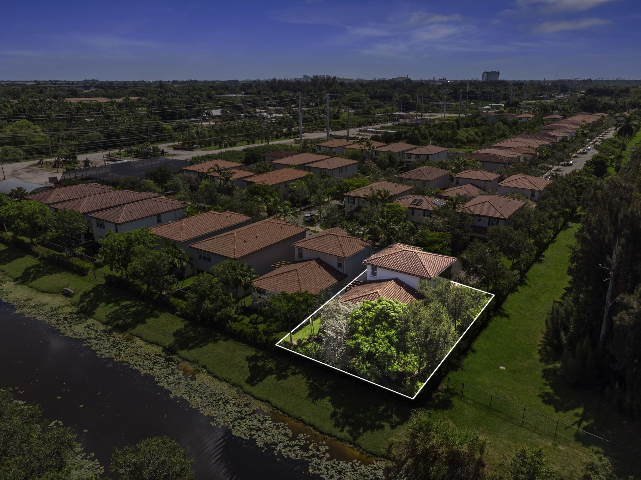  5319 Falcon Trail, Davie, FL 33314 - 物件實景
