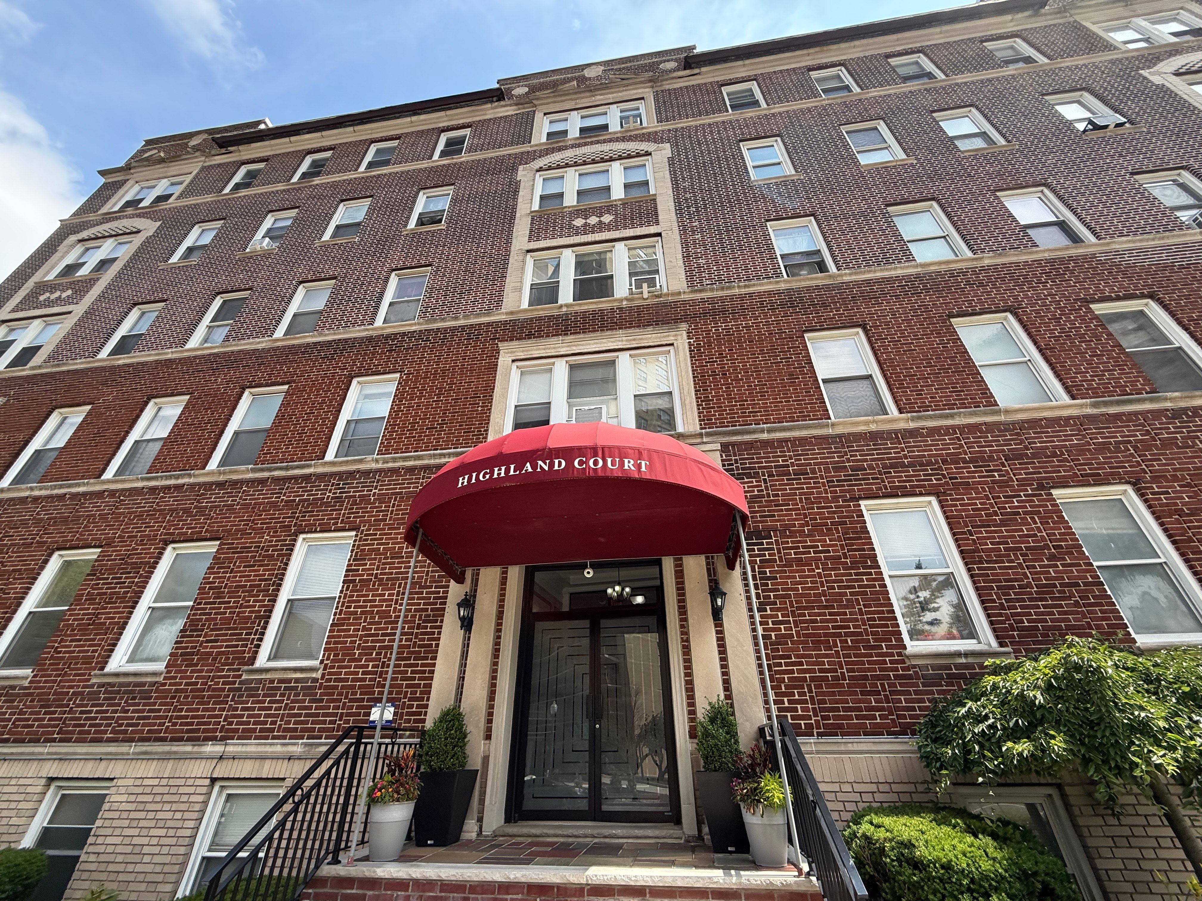 6045 Blvd East #E1, West New York, NJ 07093 