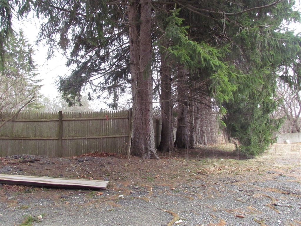 Lunenburg, Massachusetts, 01462, United States, 3 Bedrooms Bedrooms, ,3 BathroomsBathrooms,Residential,For Sale,1967616