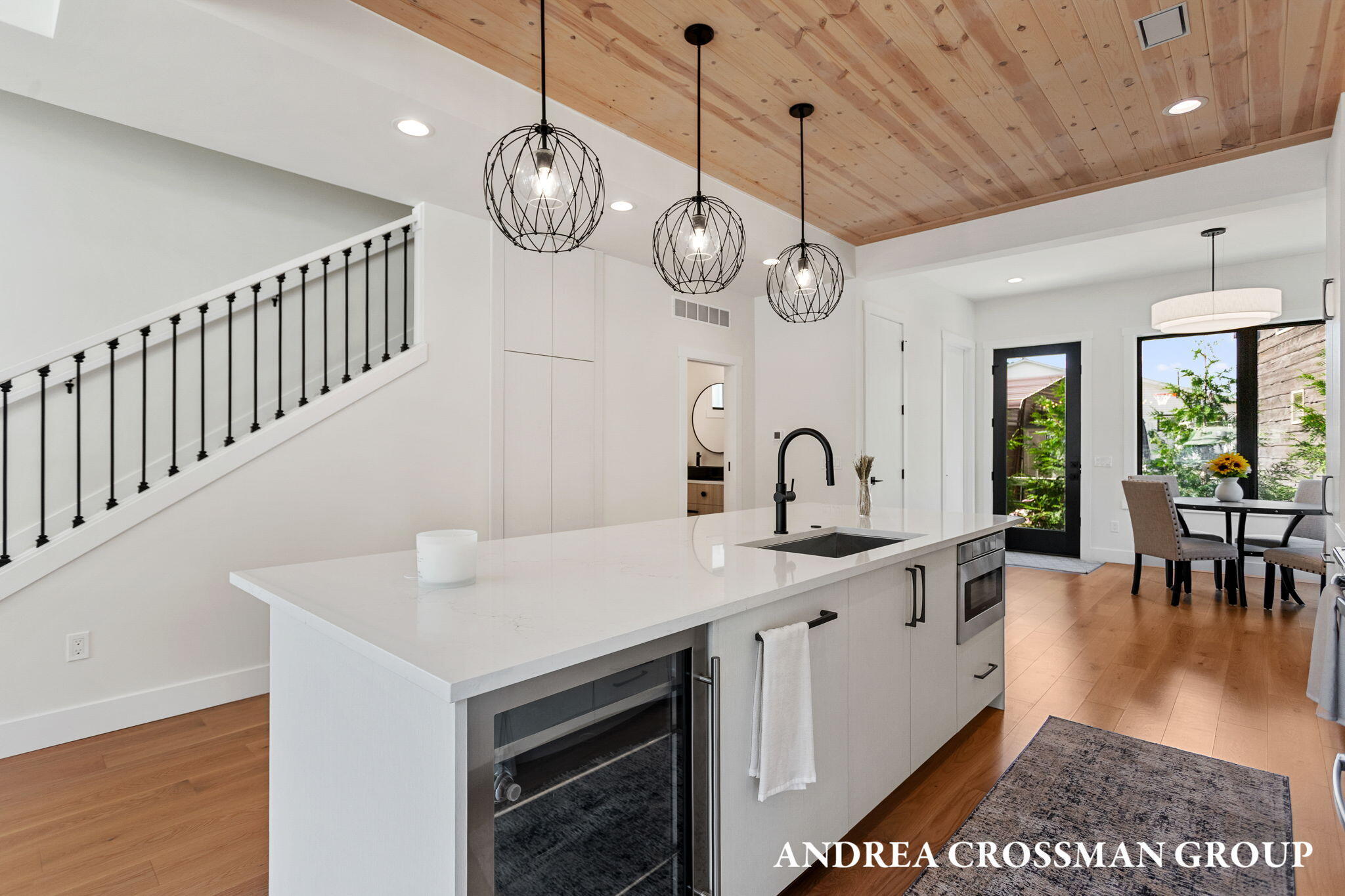 South Haven, Michigan, 49090, United States, 3 Bedrooms Bedrooms, ,3 BathroomsBathrooms,Residential,For Sale,1987692