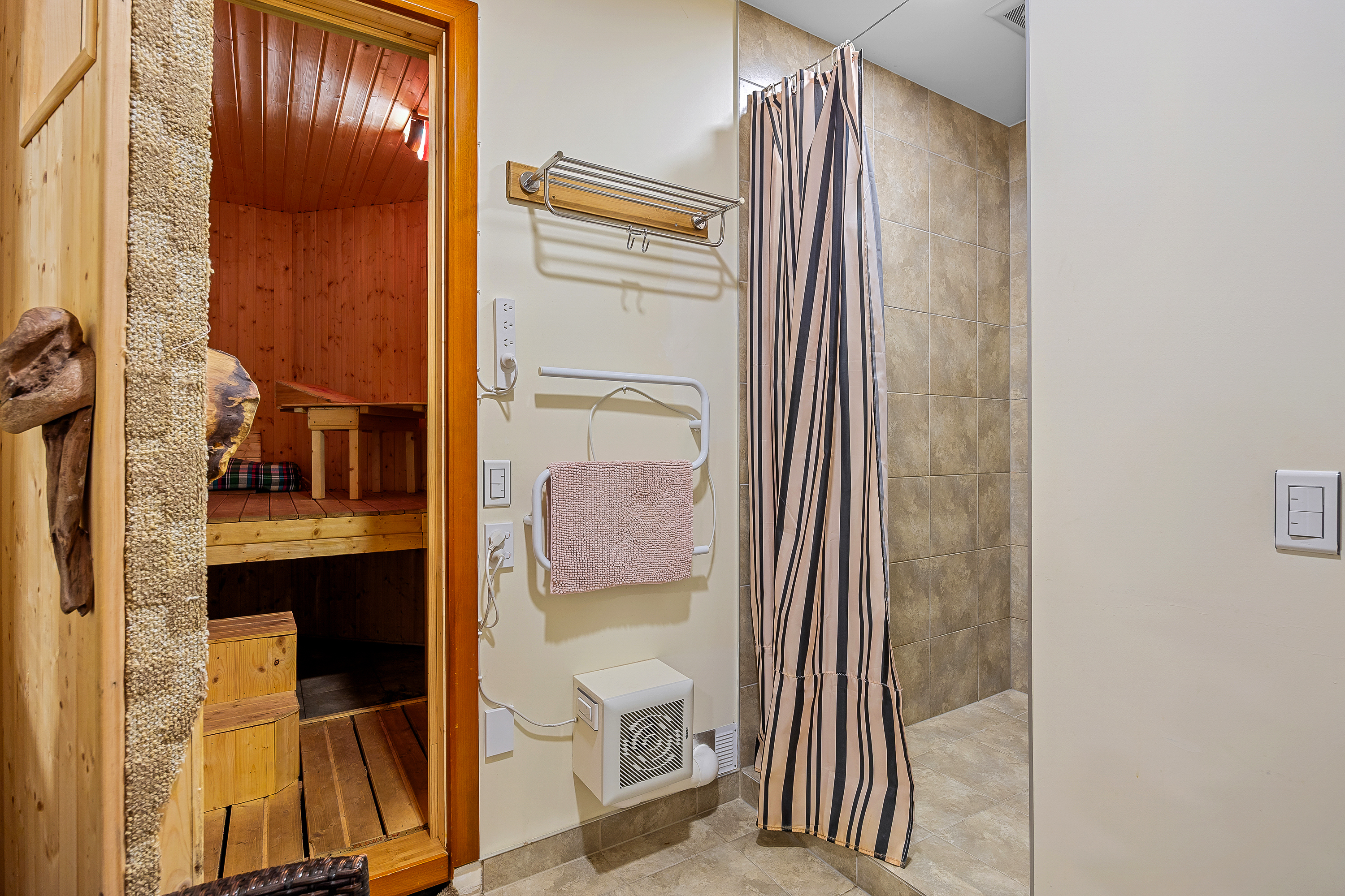  A Distinctive Octagonal Coastal Residence - 物件實景