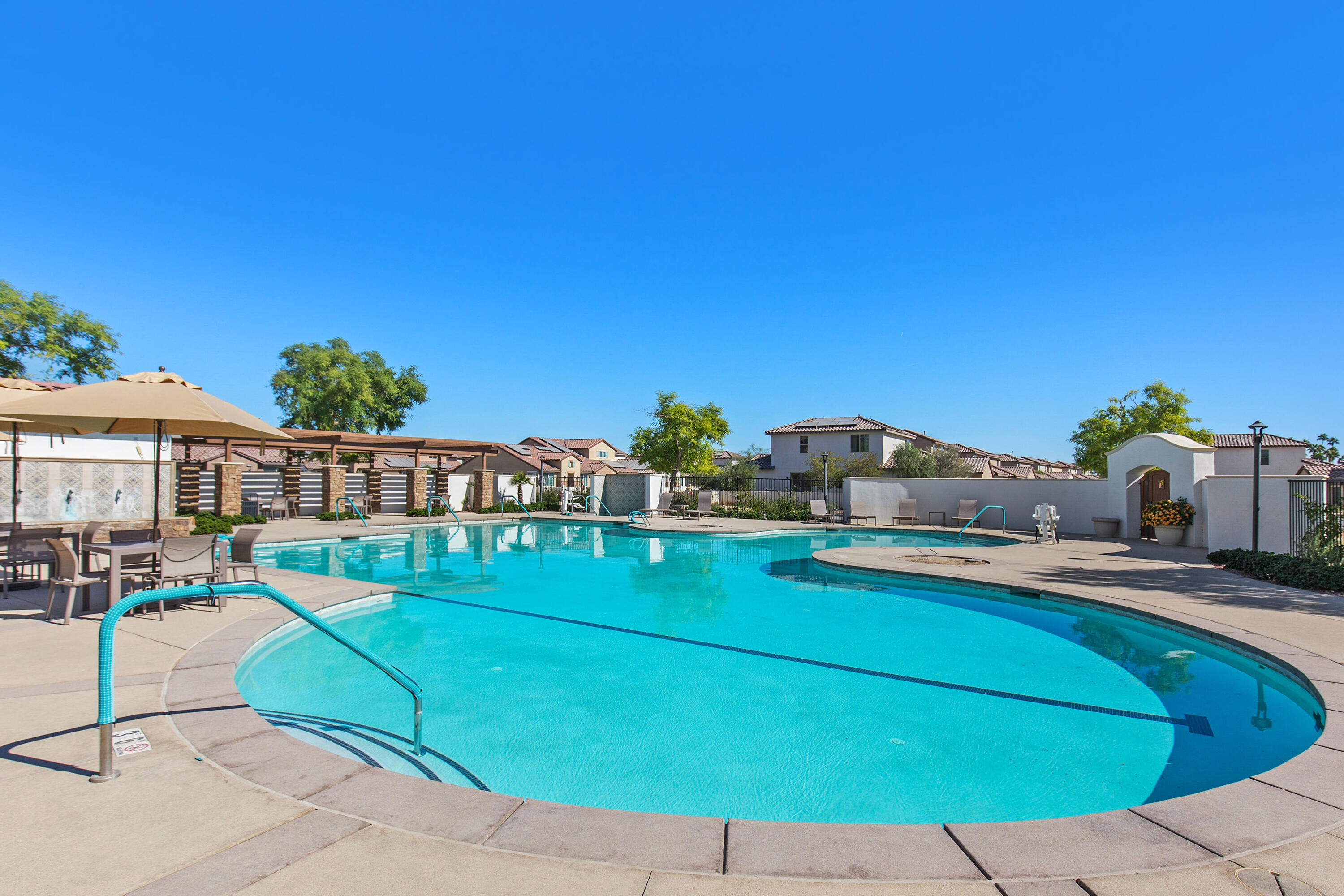 La Quinta, California, 92253, United States, 3 Bedrooms Bedrooms, ,3 BathroomsBathrooms,Residential,For Sale,1940982