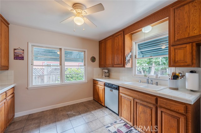 Anaheim, California, 92805, United States, 3 Bedrooms Bedrooms, ,2 BathroomsBathrooms,Residential,For Sale,1935662