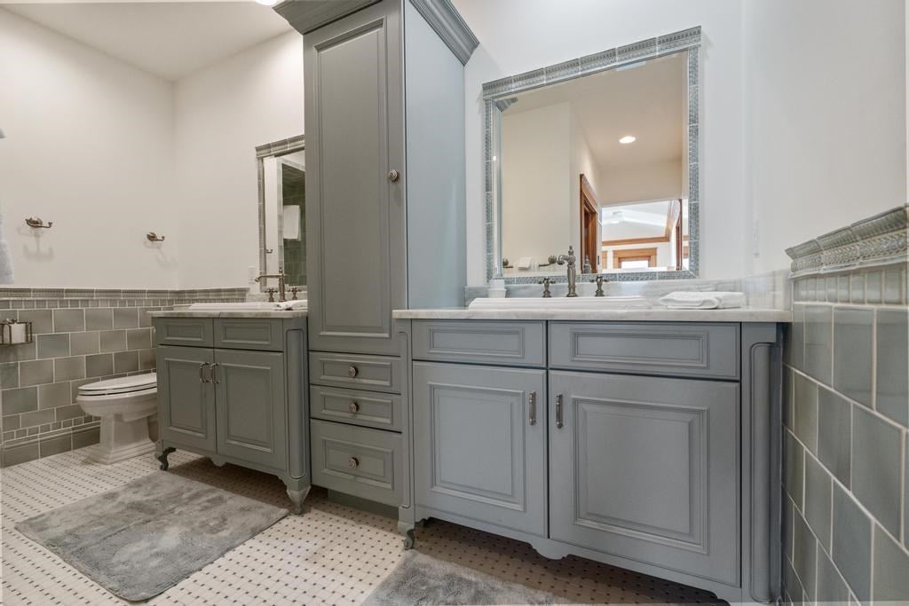 Boyne City, Michigan, 49712, United States, 5 Bedrooms Bedrooms, ,6 BathroomsBathrooms,Residential,For Sale,1890151