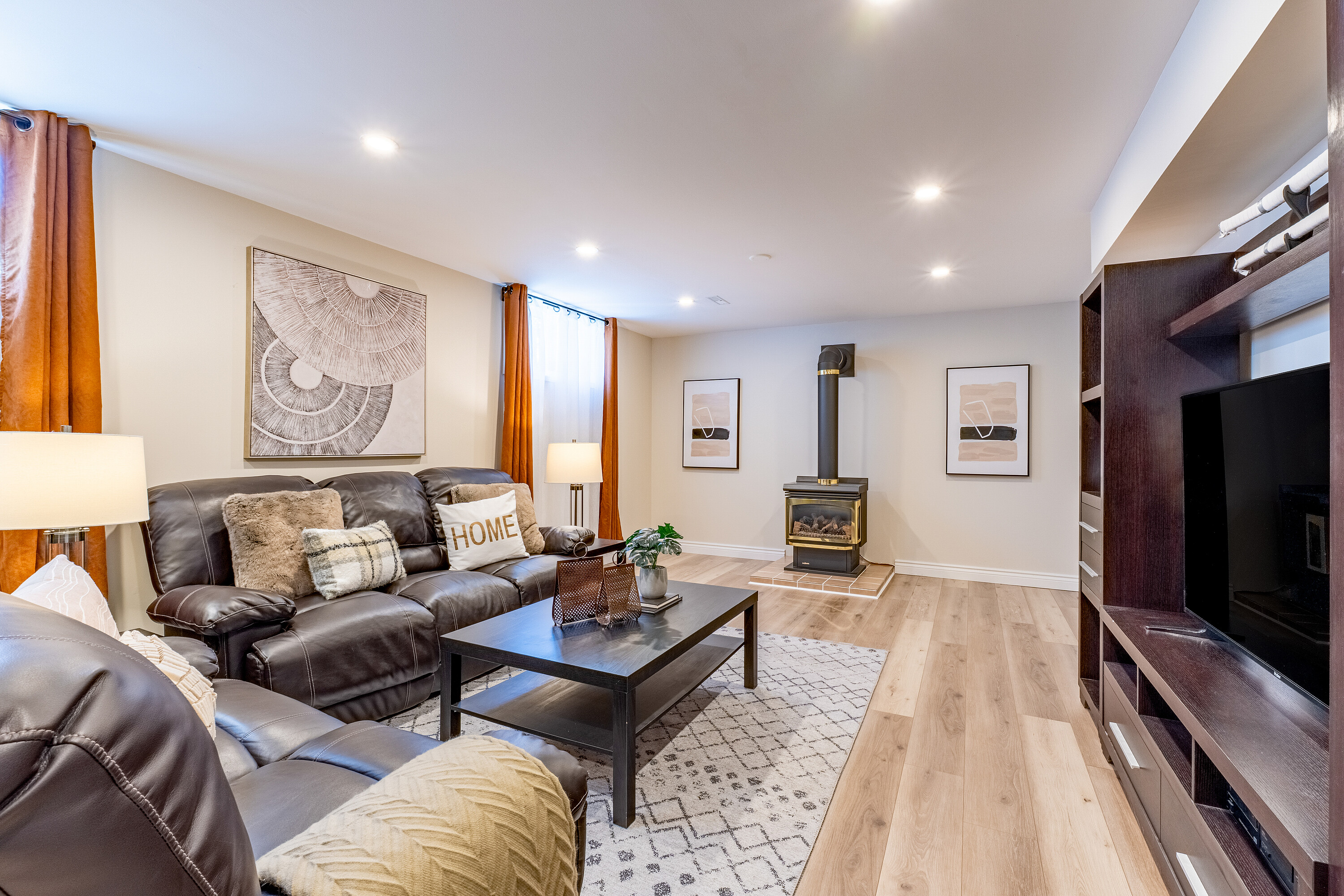  Raised Bungalow with Pool - 物件實景