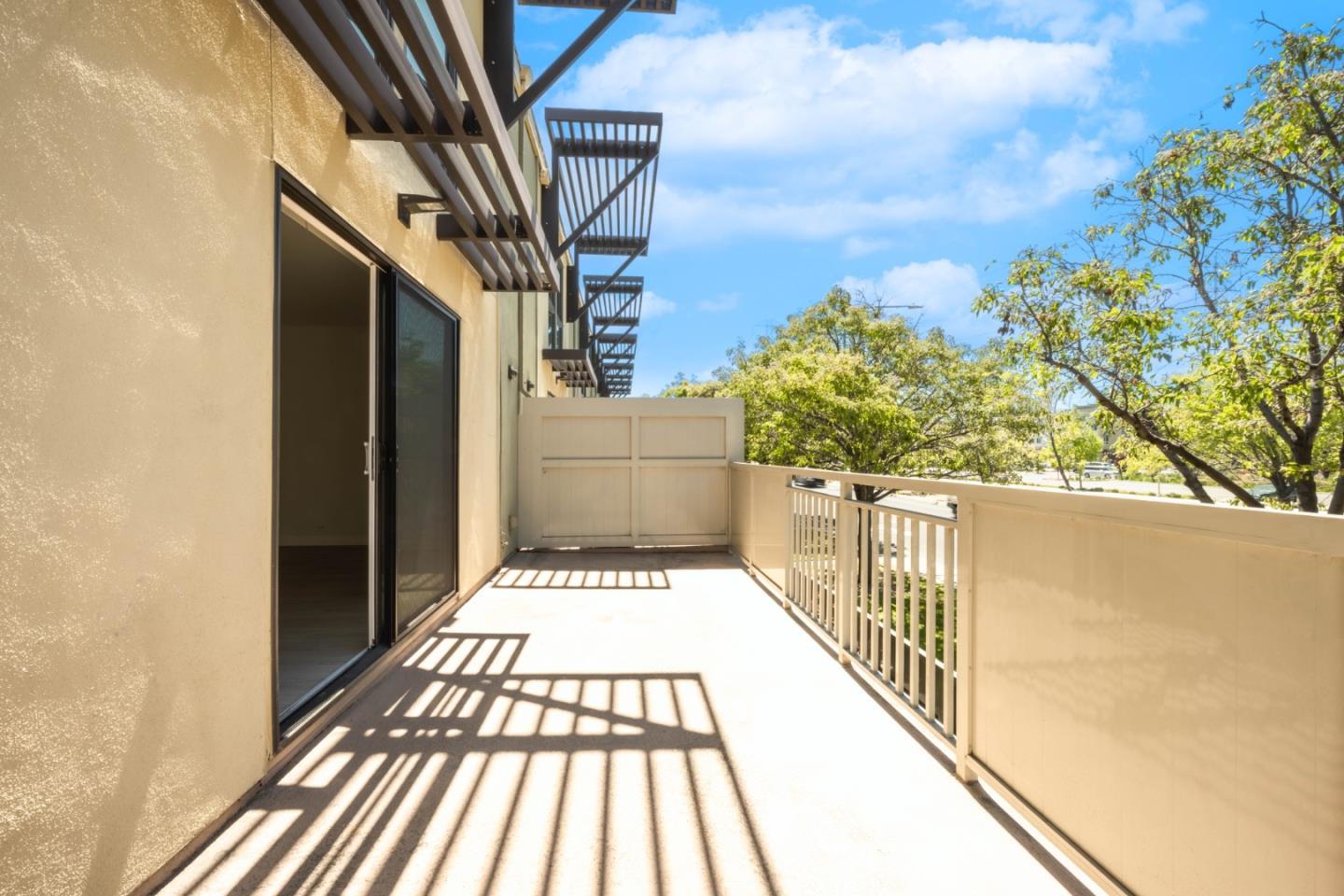 Foster City, California, 94404, United States, 2 Bedrooms Bedrooms, ,2 BathroomsBathrooms,Residential,For Sale,1840465
