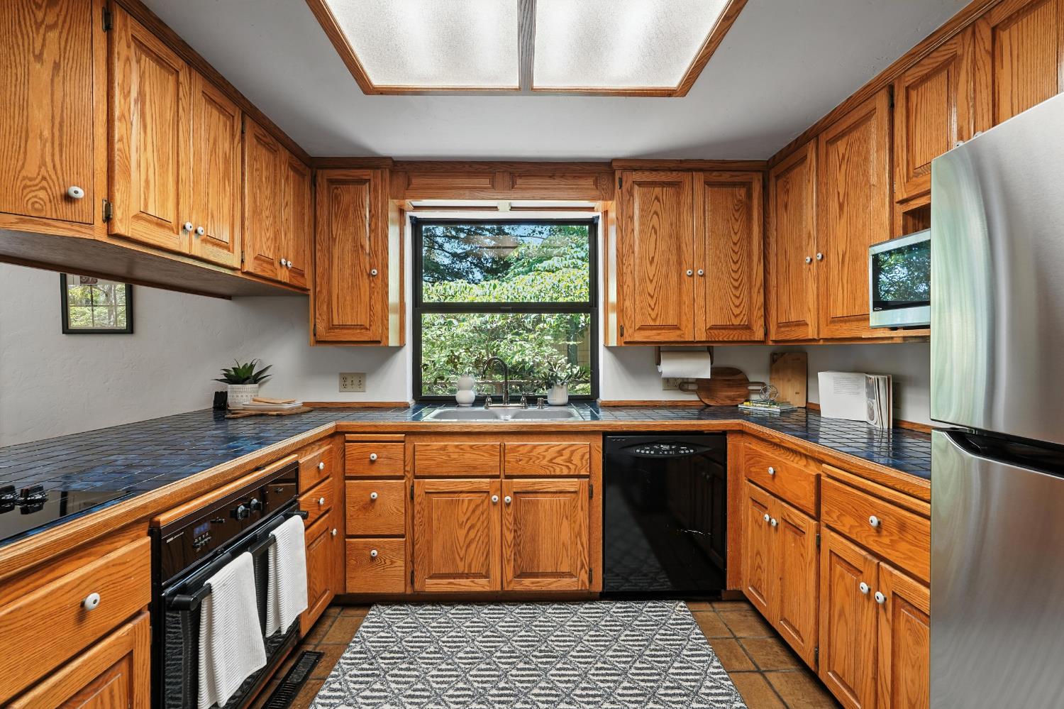 Auburn, California, 95603, United States, 3 Bedrooms Bedrooms, ,3 BathroomsBathrooms,Residential,For Sale,1955414