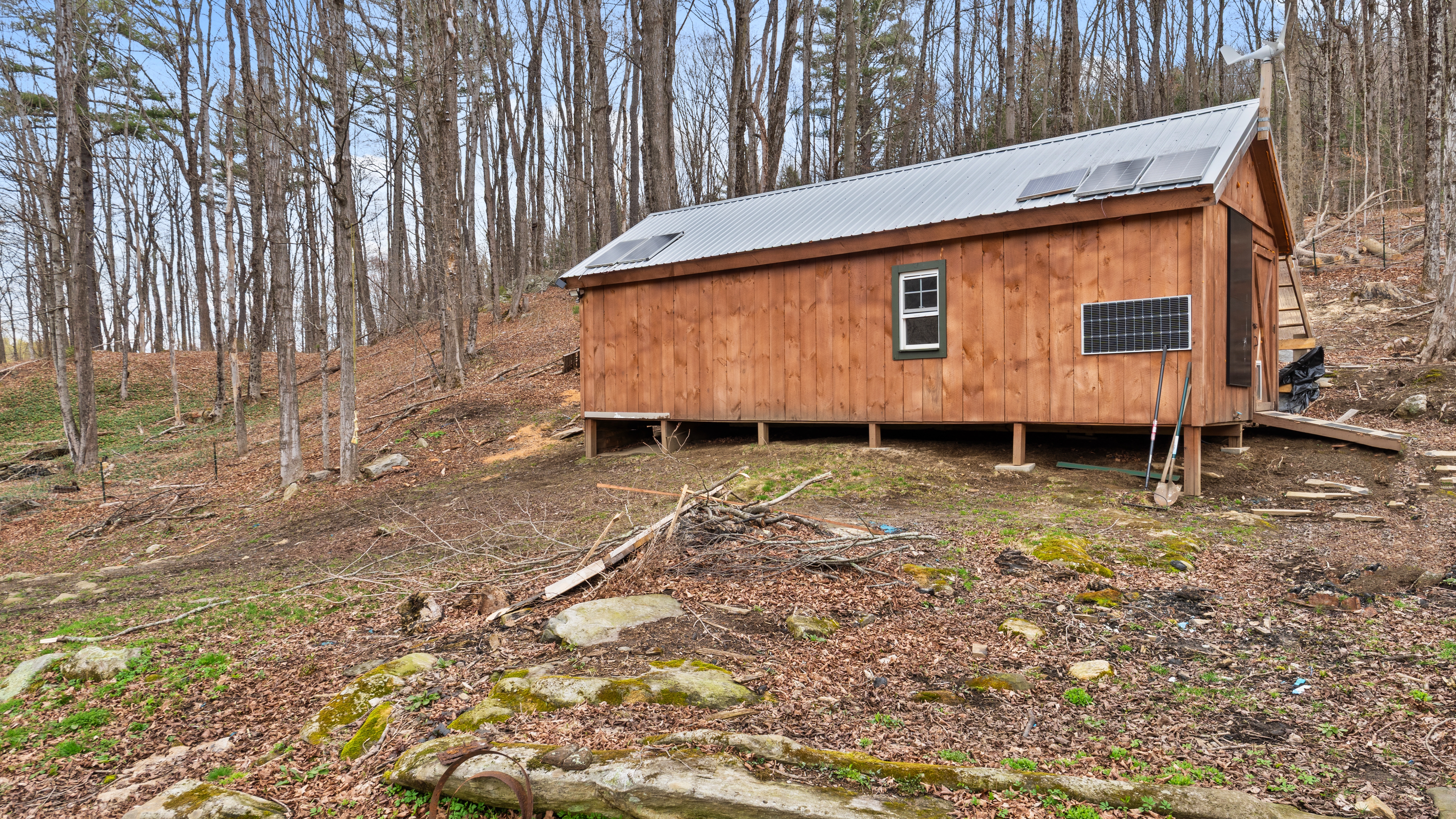  Historic Berkshire Homestead with Solar Barn, Trails, & Modern Efficiency - 物件實景