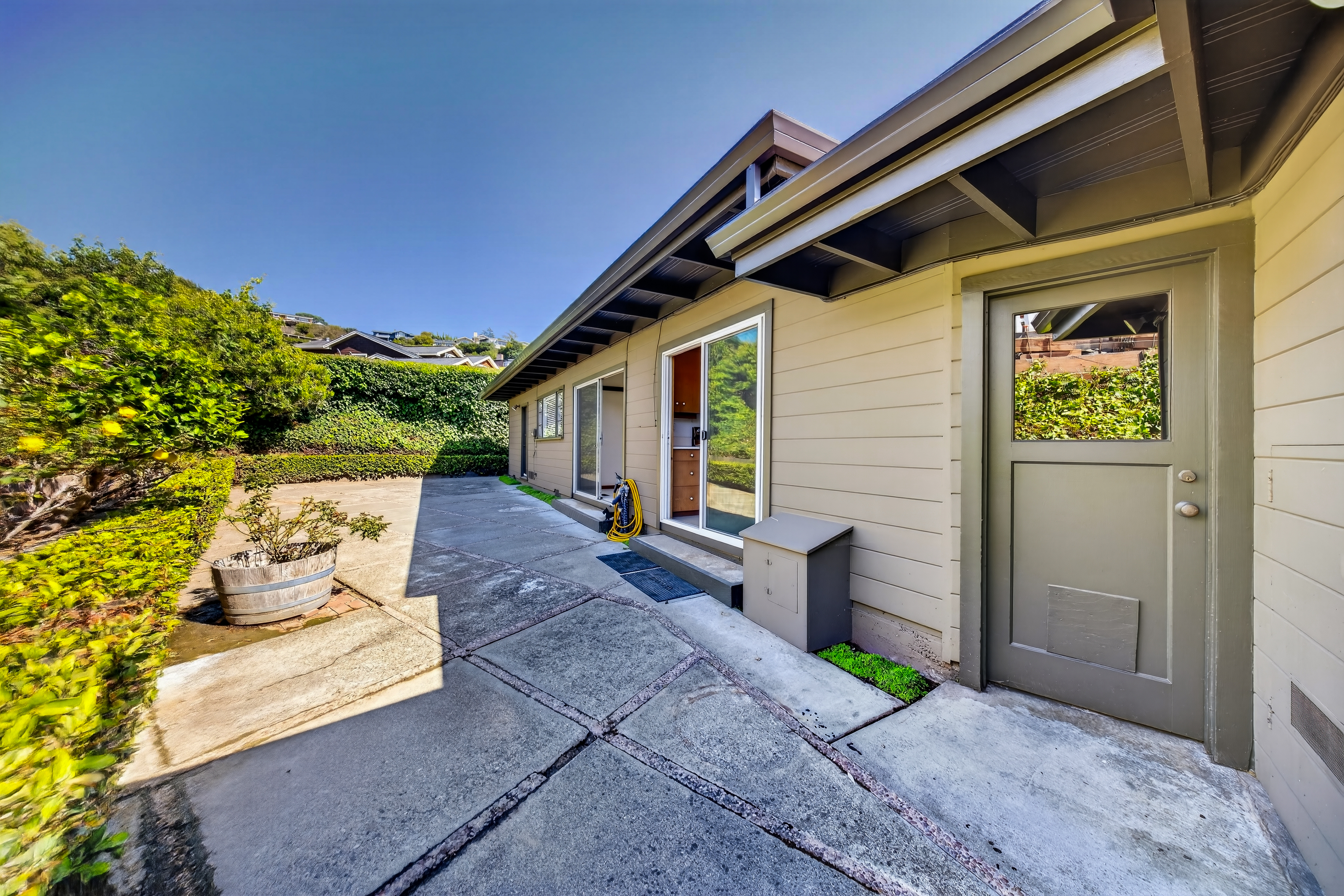  Mid-Century Character. Bay Views. A Rare Tiburon Opportunity - 物件實景