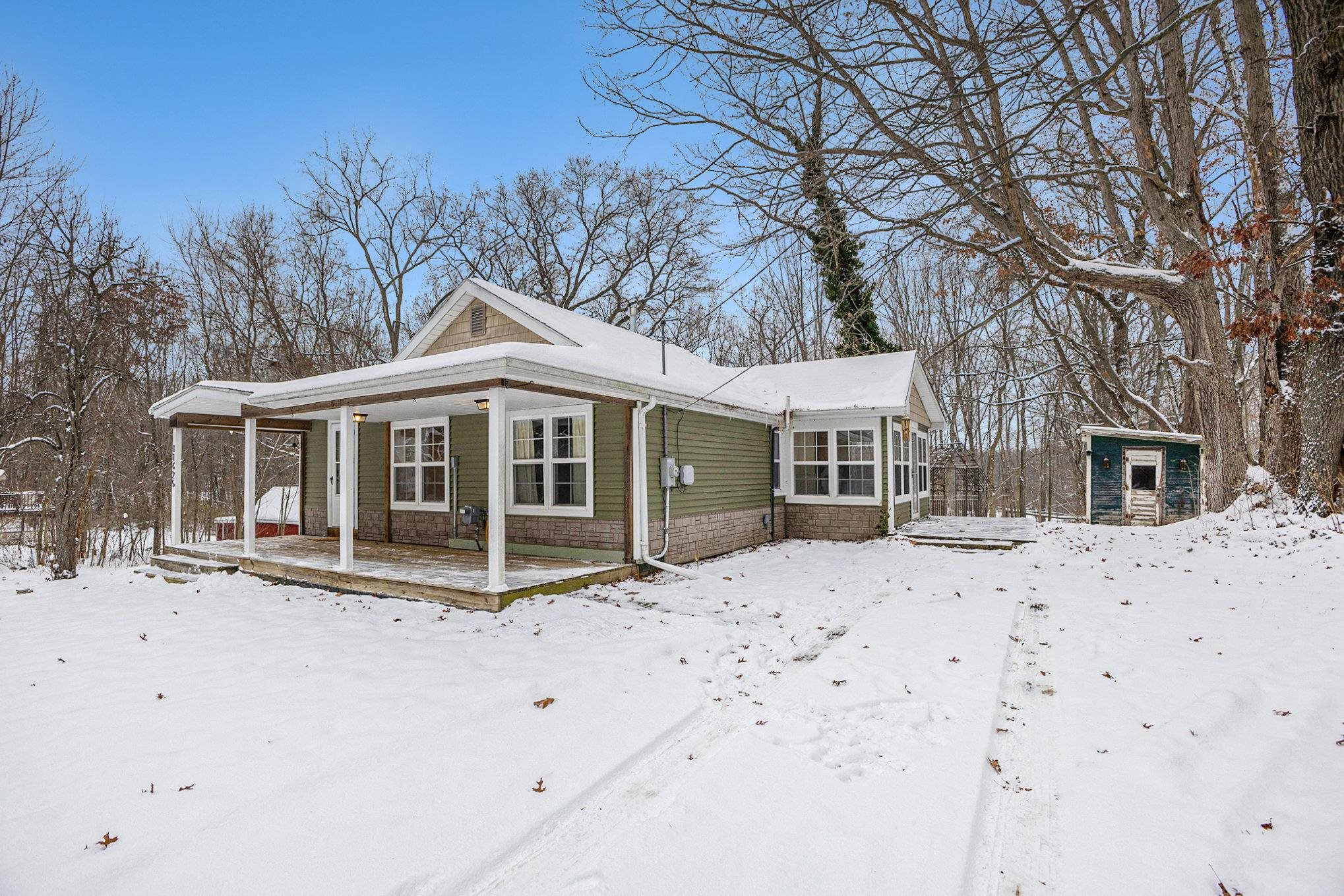 Hartland Twp, Michigan, 48353, United States, 3 Bedrooms Bedrooms, ,2 BathroomsBathrooms,Residential,For Sale,2005738