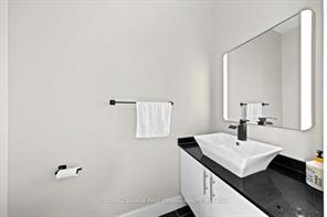 Ottawa, Ontario, K1T 4C1, CA, 6 Bedrooms Bedrooms, ,5 BathroomsBathrooms,Residential,For Sale,1941610