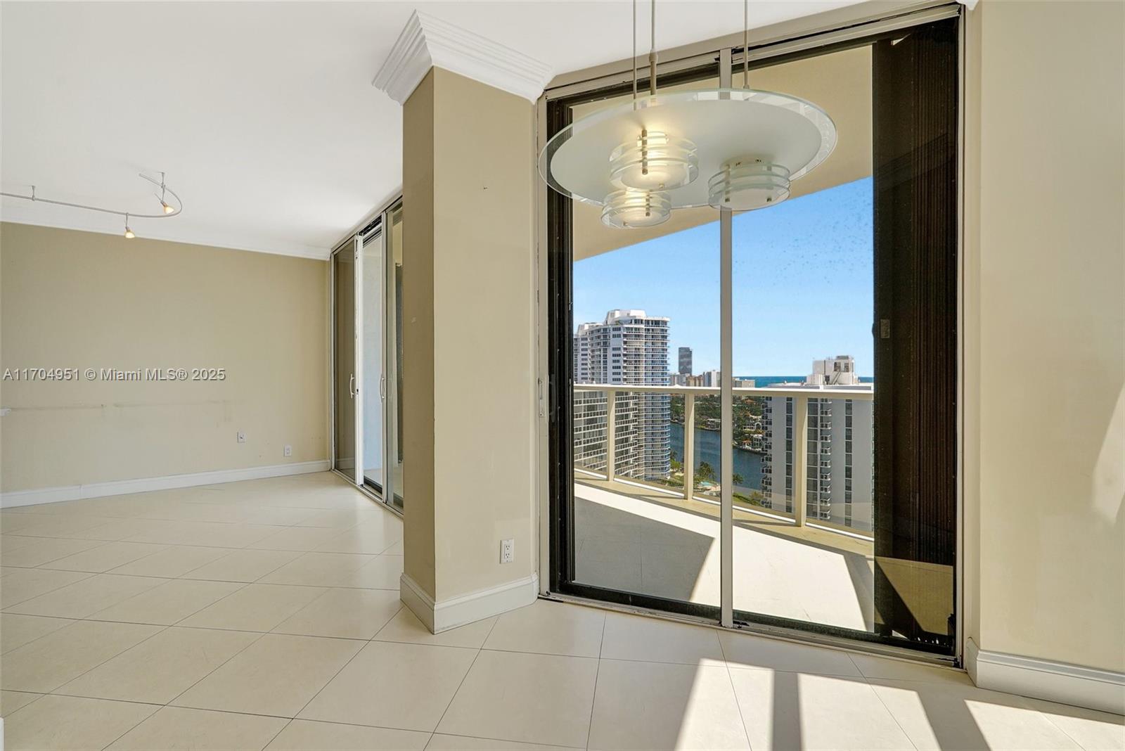 20281 E Country Club Dr Unit 2104, Aventura, Florida, 33180, United States, 2 Bedrooms Bedrooms, ,2 BathroomsBathrooms,Residential,For Sale,20281 E Country Club Dr Unit 2104,1668200