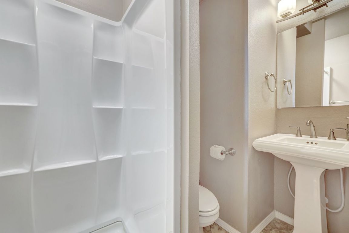 Austin, Texas, 78751, United States, 2 Bedrooms Bedrooms, ,2 BathroomsBathrooms,Residential,For Sale,1989110