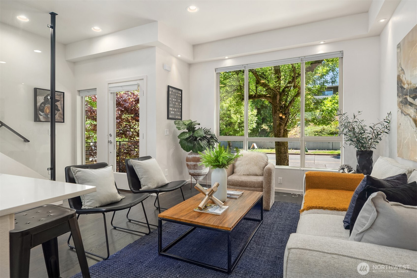 Seattle, Washington, 98122, United States, 3 Bedrooms Bedrooms, ,2 BathroomsBathrooms,Residential,For Sale,1856144