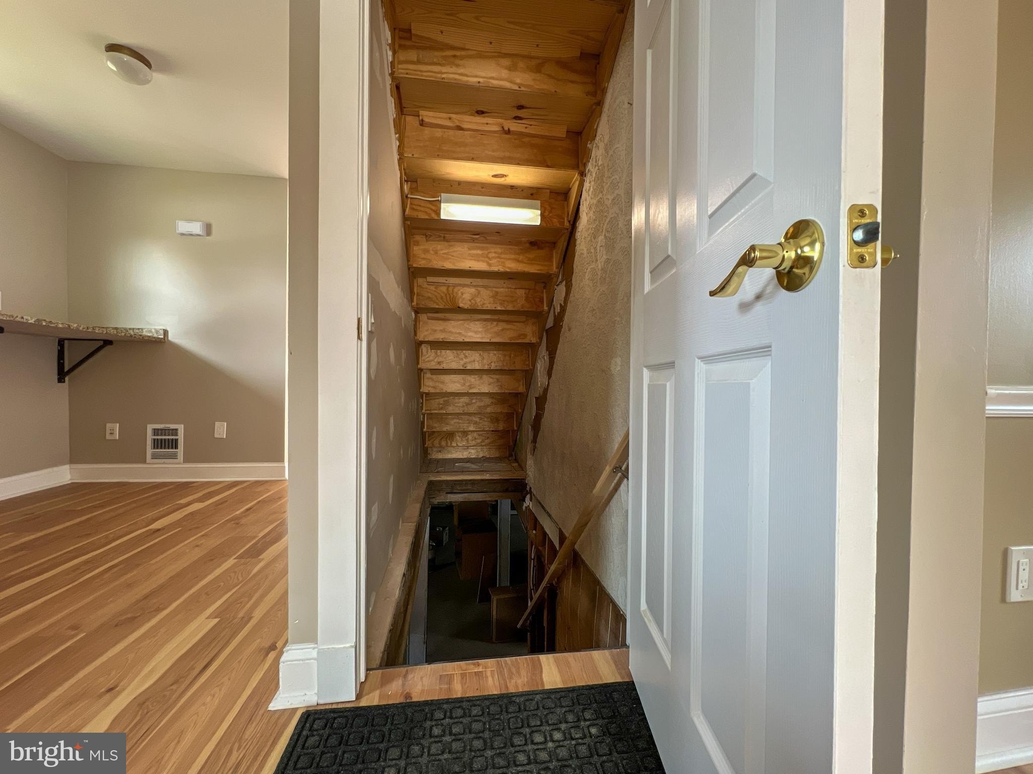 PASADENA, Maryland, 21122, United States, 4 Bedrooms Bedrooms, ,4 BathroomsBathrooms,Residential,For Sale,1975011