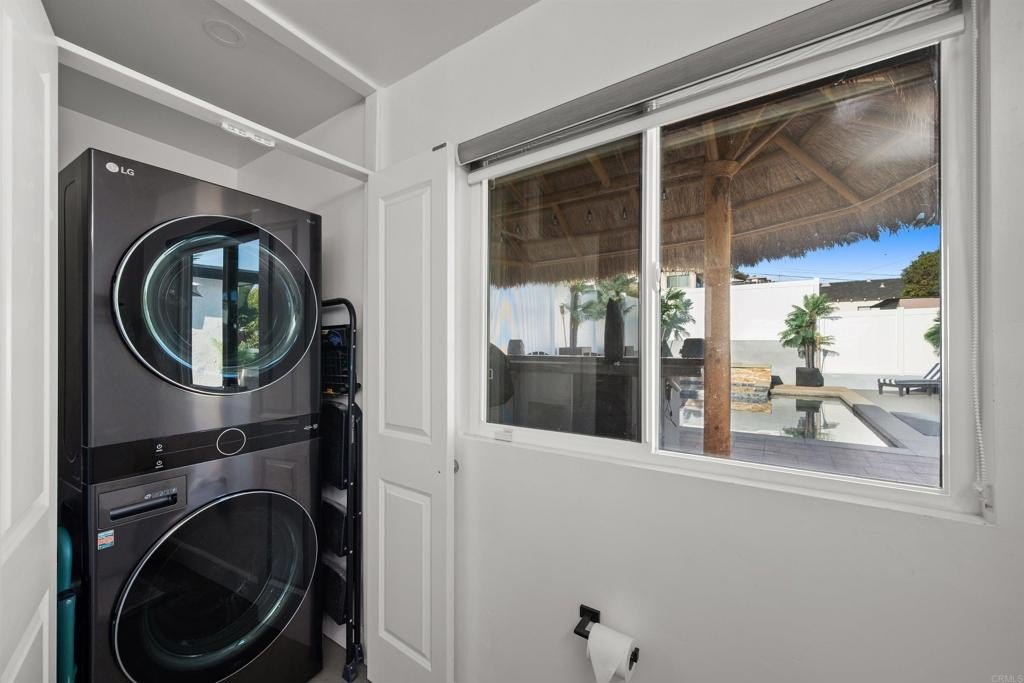 San Diego, California, 92106, United States, 3 Bedrooms Bedrooms, ,2 BathroomsBathrooms,Residential,For Sale,1991298