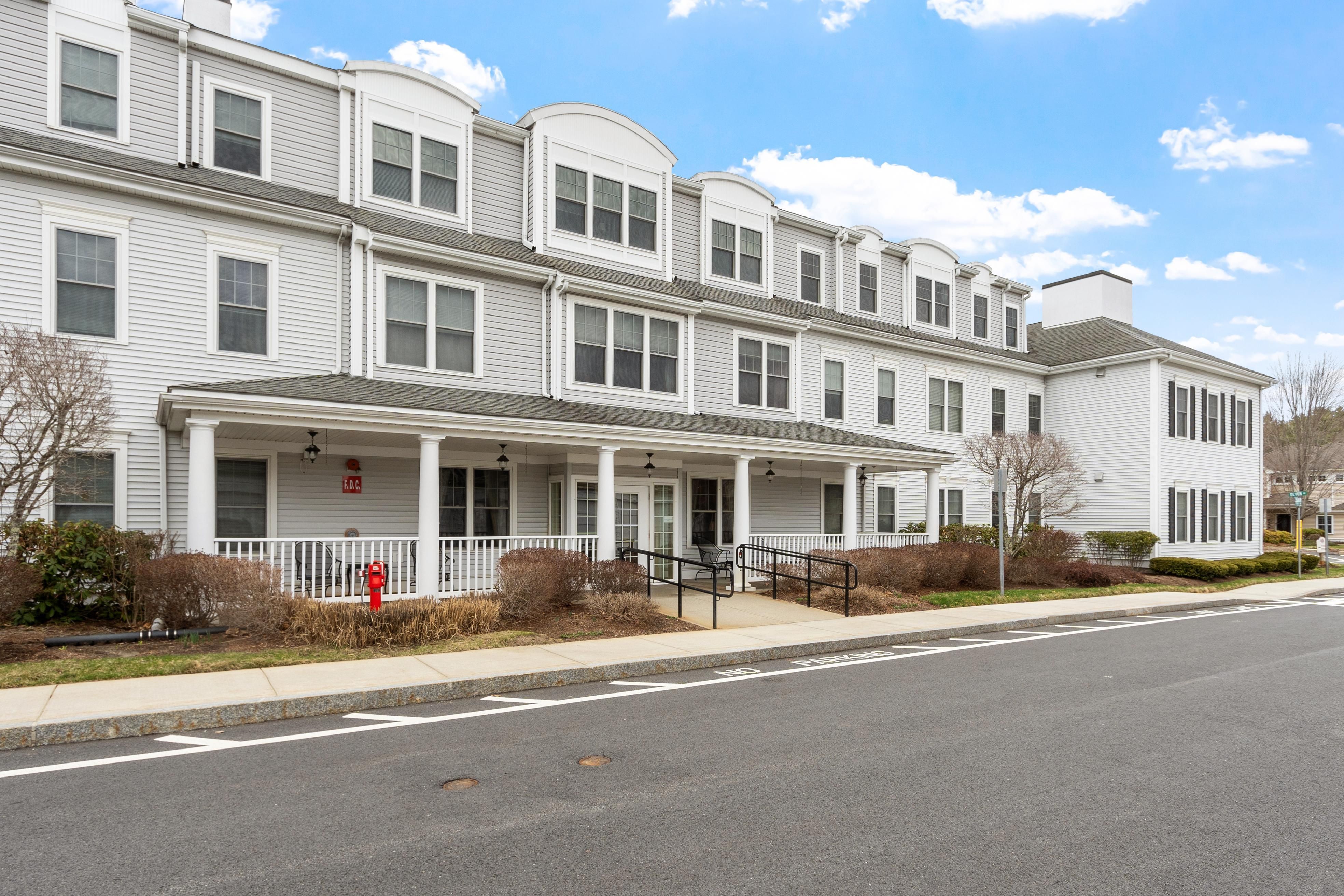  27 Hartland Way, Acton, MA, 01720 - 物件實景