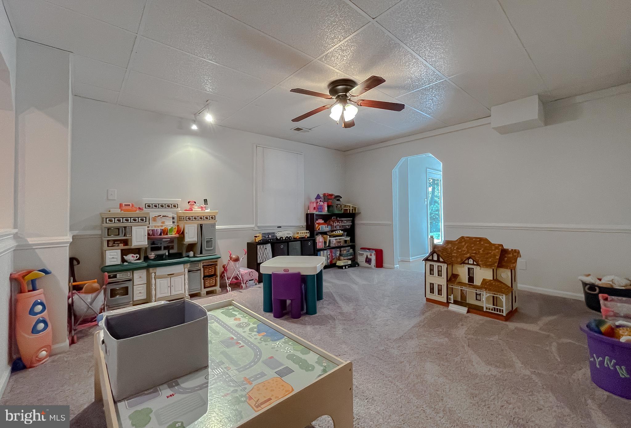 La Plata, Maryland, 20646, United States, 4 Bedrooms Bedrooms, ,4 BathroomsBathrooms,Residential,For Sale,1914193