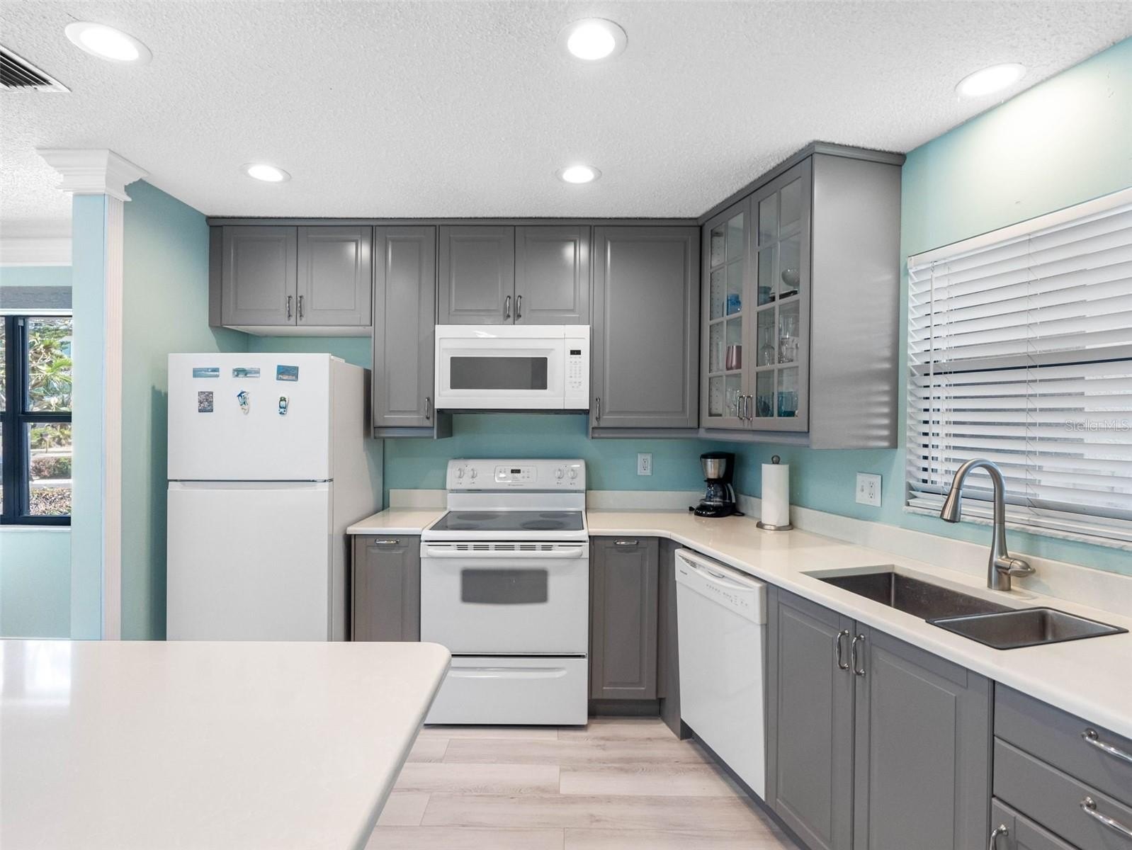 BELLEAIR BEACH, Florida, 33786, United States, 2 Bedrooms Bedrooms, ,2 BathroomsBathrooms,Residential,For Sale,1916235