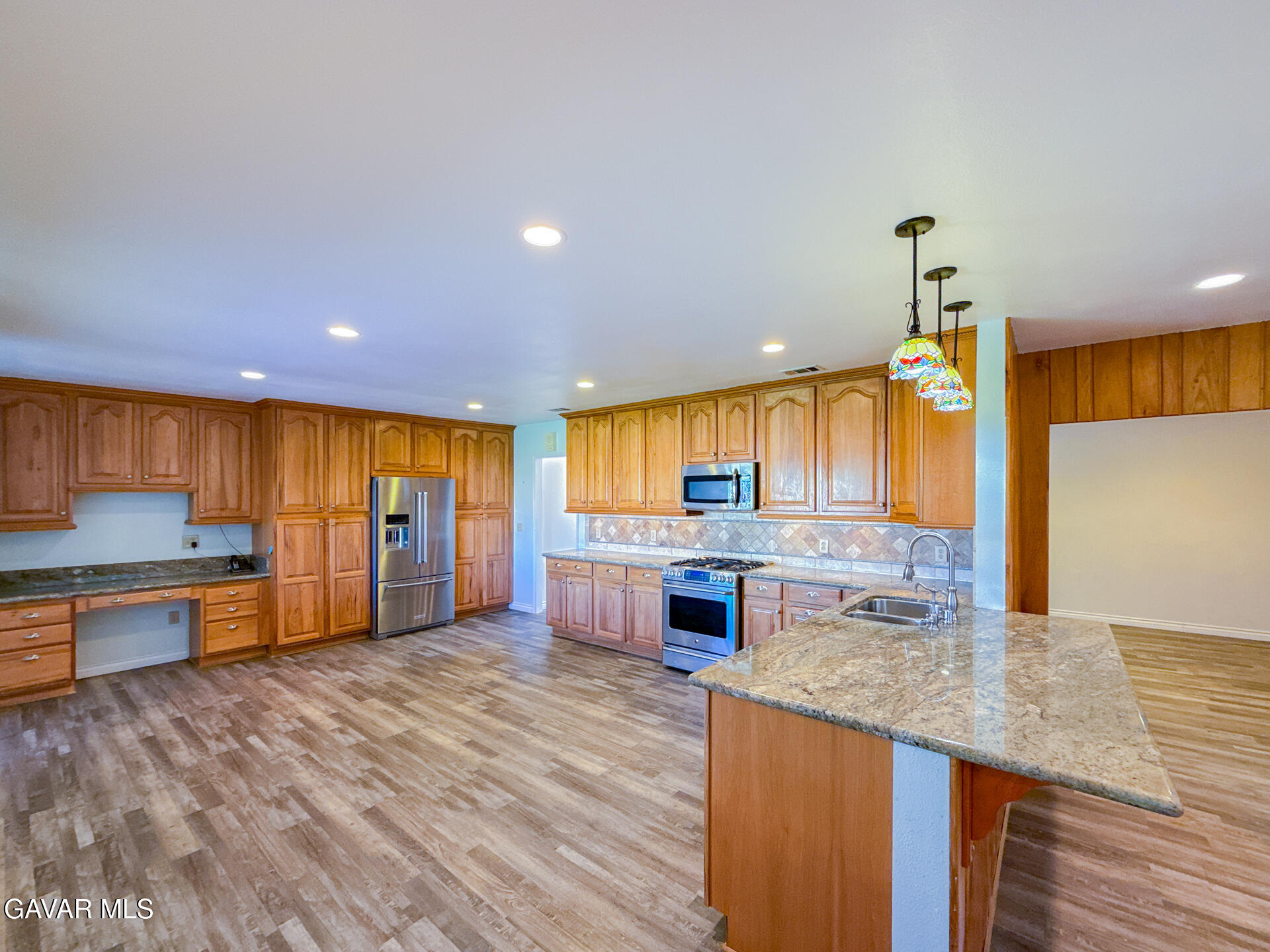 Palmdale, California, 93550, United States, 4 Bedrooms Bedrooms, ,2 BathroomsBathrooms,Residential,For Sale,2028325