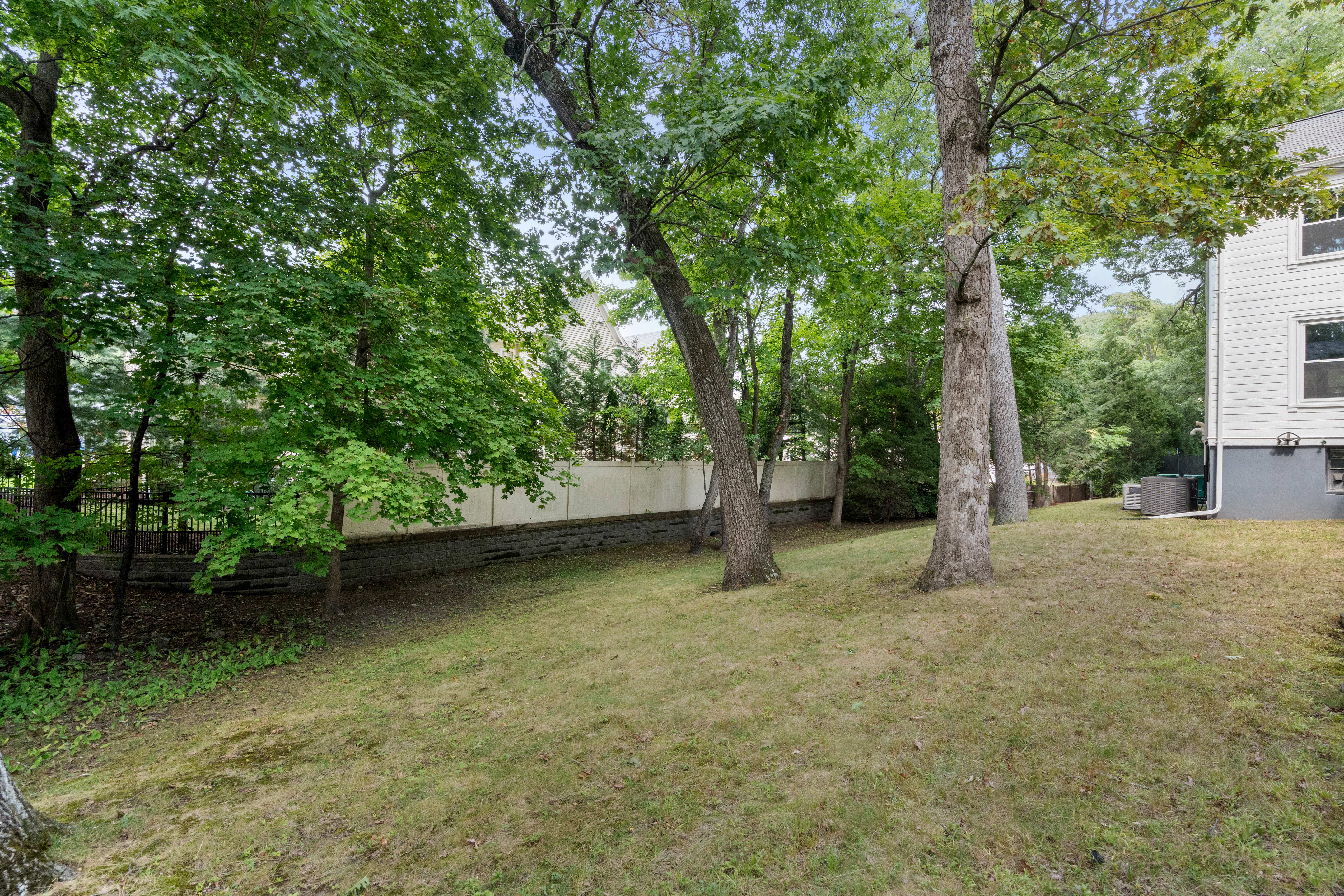  575 Chestnut Street, Newton, MA, 02468 - 物件實景