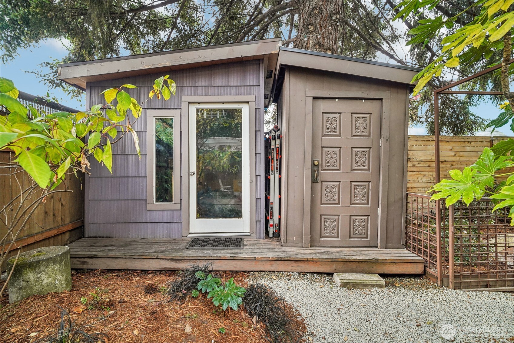 Seattle, Washington, 98108, United States, 3 Bedrooms Bedrooms, ,1 BathroomBathrooms,Residential,For Sale,1979331